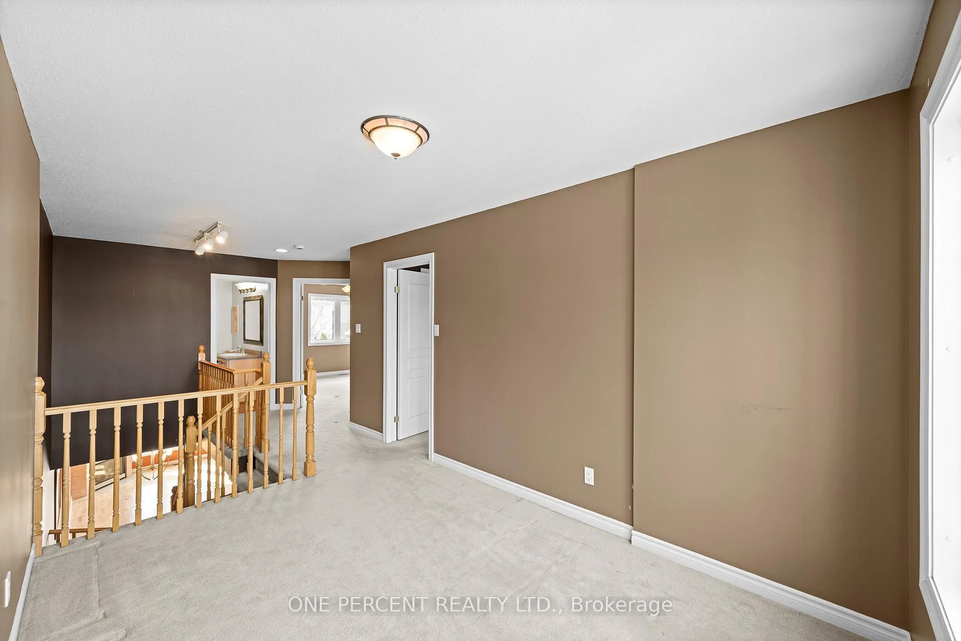 Photo 20 of 867 Schooner Crescent, Ottawa, Riverside South/Gloucester Glen — HOMEH