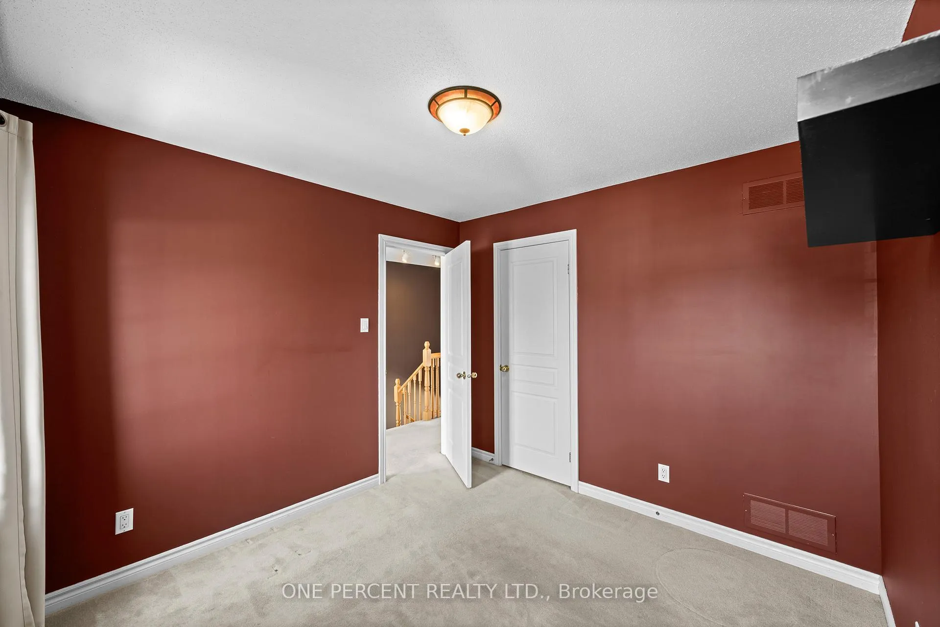 Photo 24 of 867 Schooner Crescent, Ottawa, Riverside South/Gloucester Glen — HOMEH