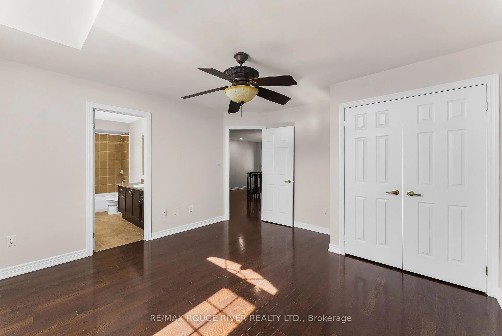 Photo 21 of 1784 Fairport Road, Pickering, Dunbarton — HOMEH