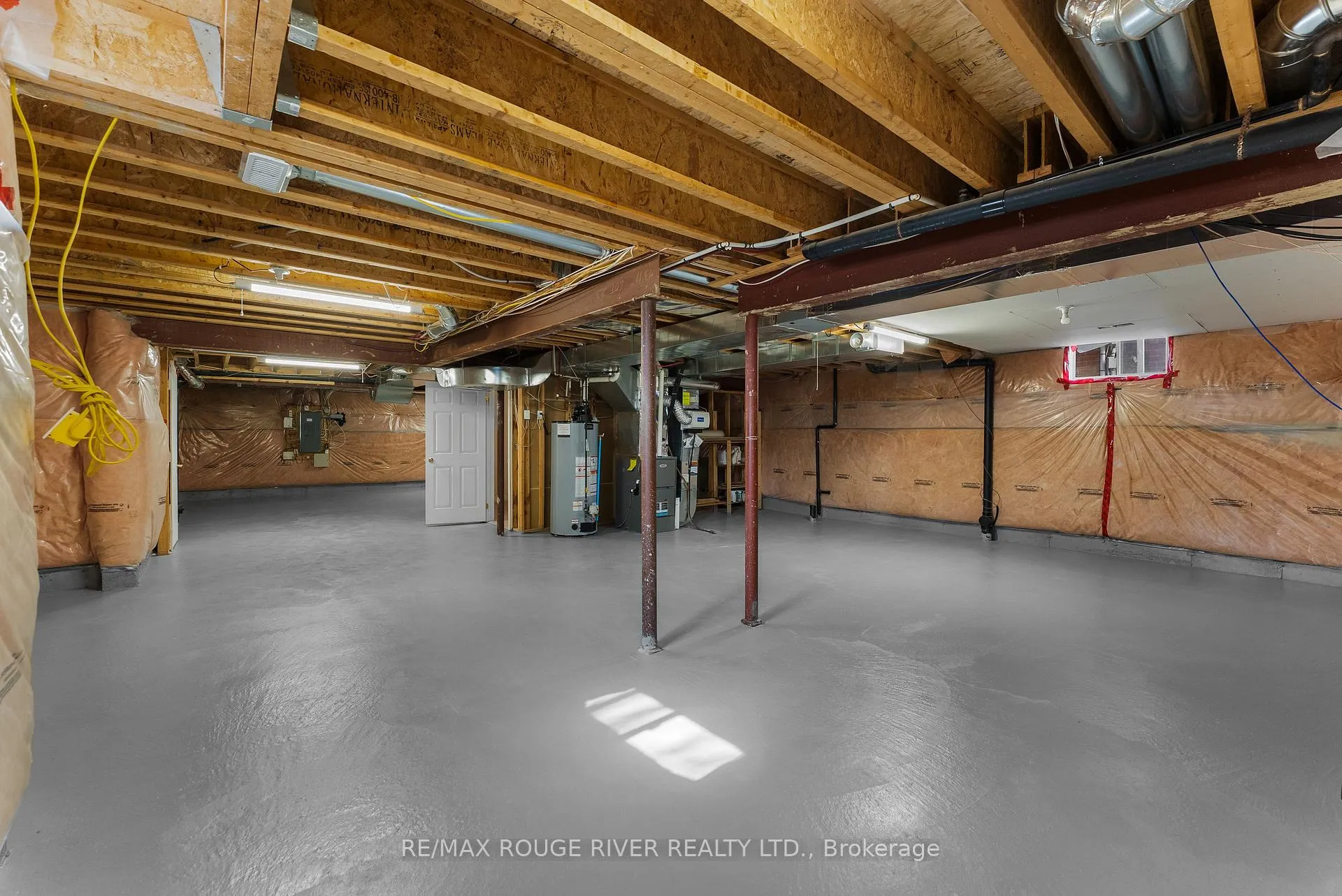Photo 33 of 1784 Fairport Road, Pickering, Dunbarton — HOMEH