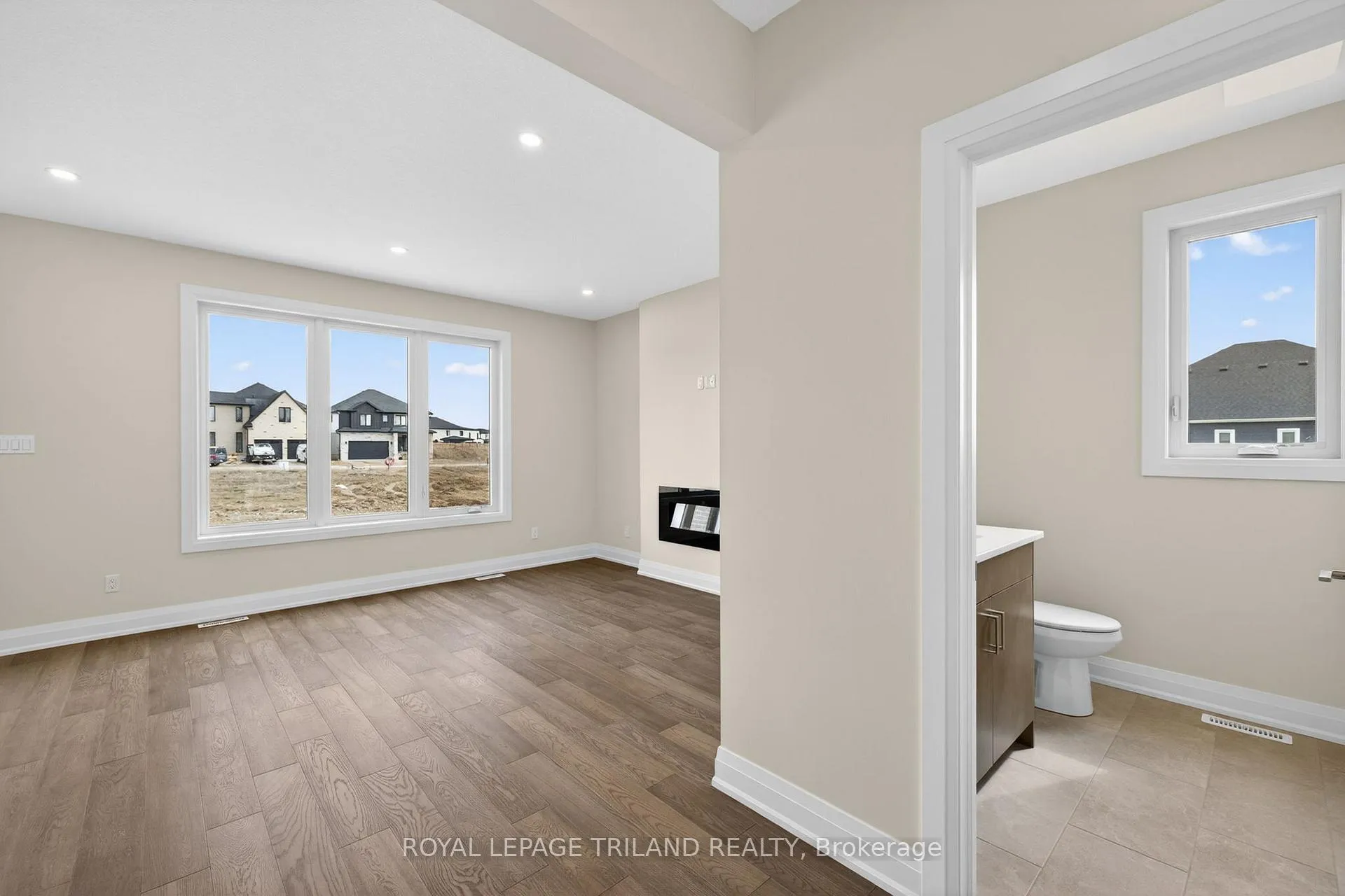 Photo 6 of 28 Allister Drive, Middlesex Centre, Kilworth — HOMEH
