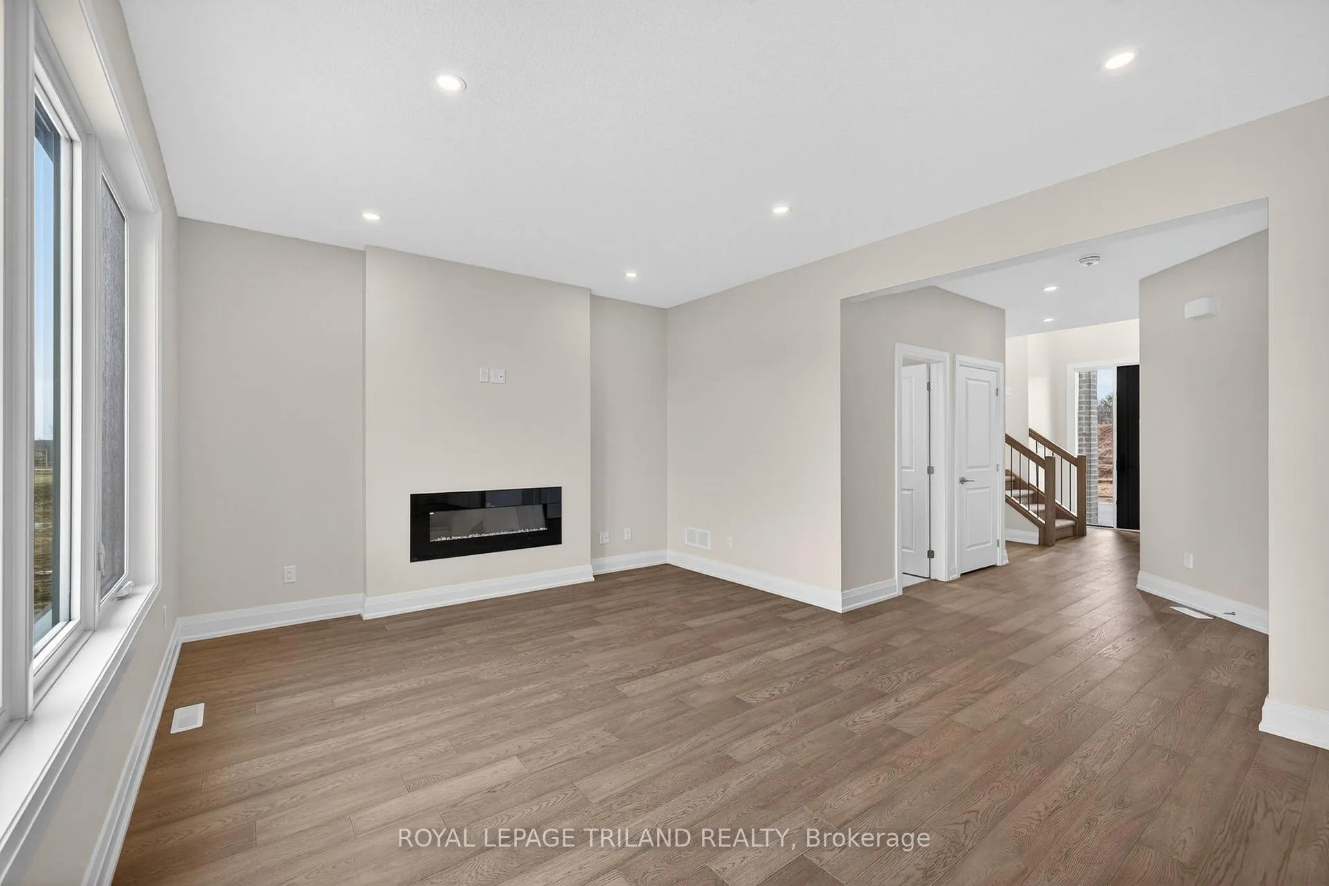 Photo 8 of 28 Allister Drive, Middlesex Centre, Kilworth — HOMEH