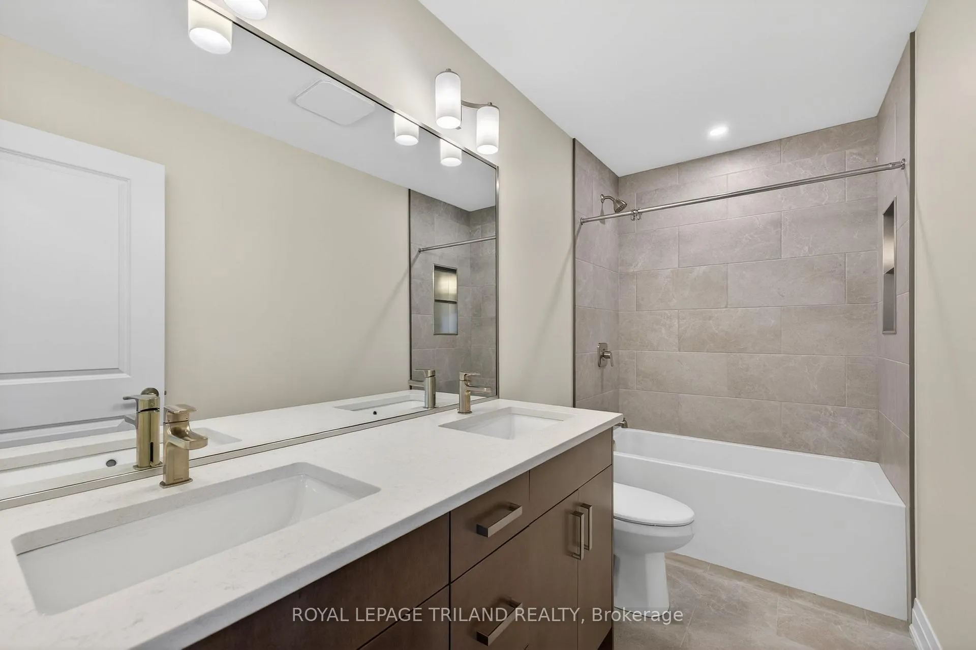 Photo 28 of 28 Allister Drive, Middlesex Centre, Kilworth — HOMEH