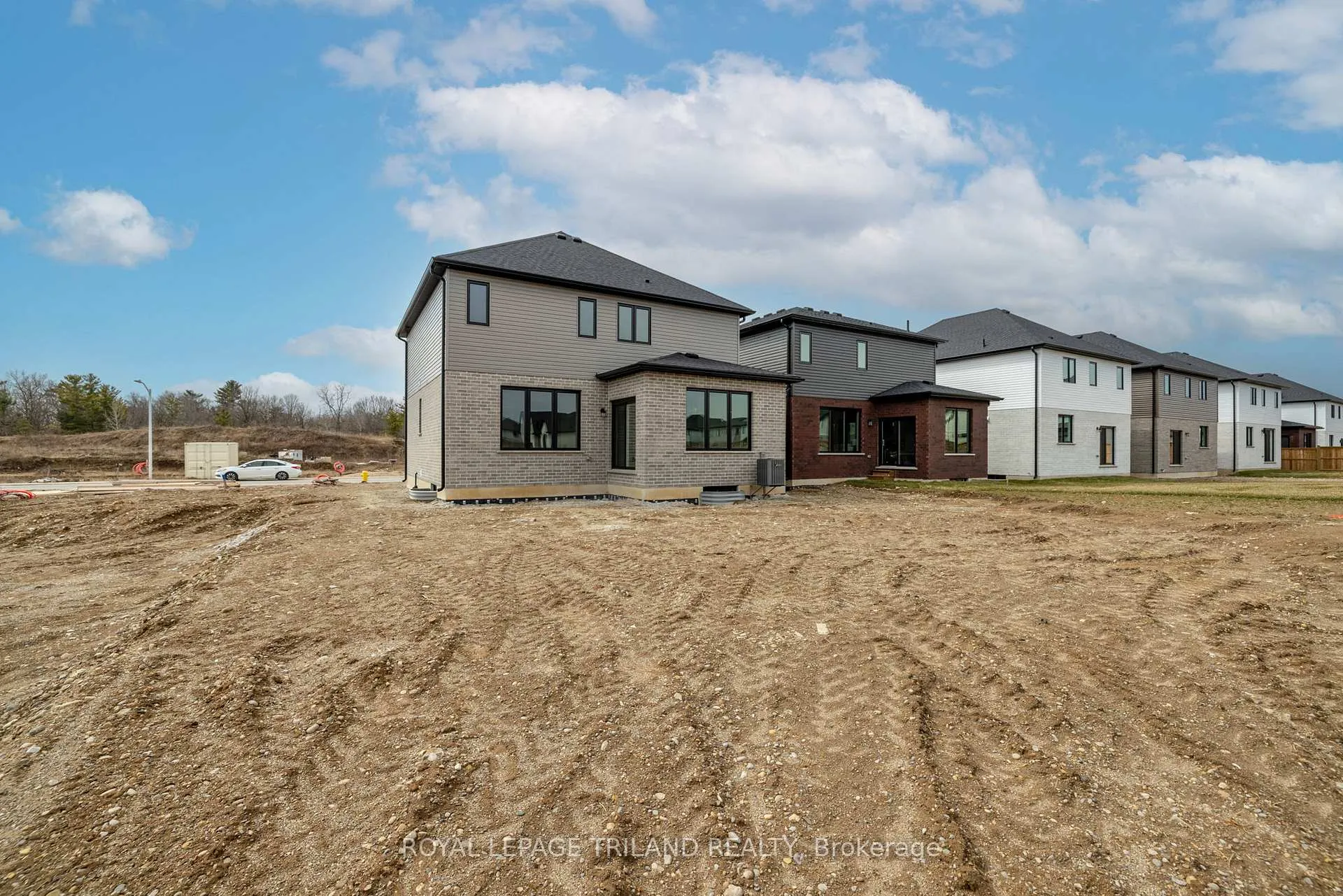 Photo 35 of 28 Allister Drive, Middlesex Centre, Kilworth — HOMEH