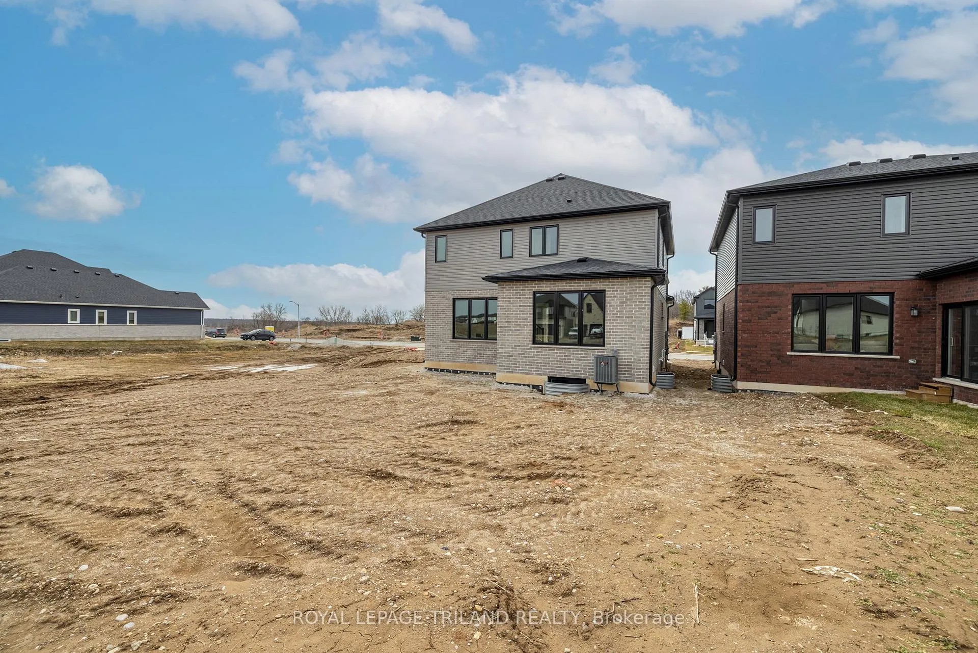 Photo 37 of 28 Allister Drive, Middlesex Centre, Kilworth — HOMEH