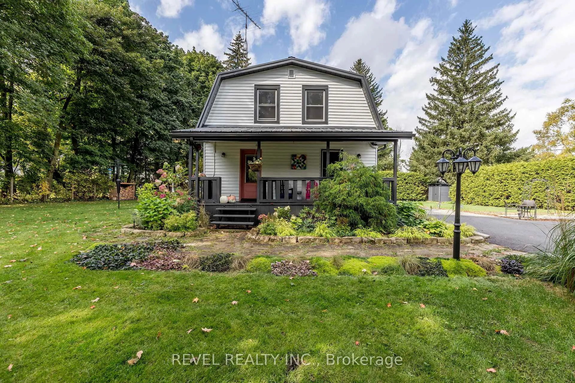 Photo 1 of 1428 Mill Street, Caledon, Cheltenham — HOMEH