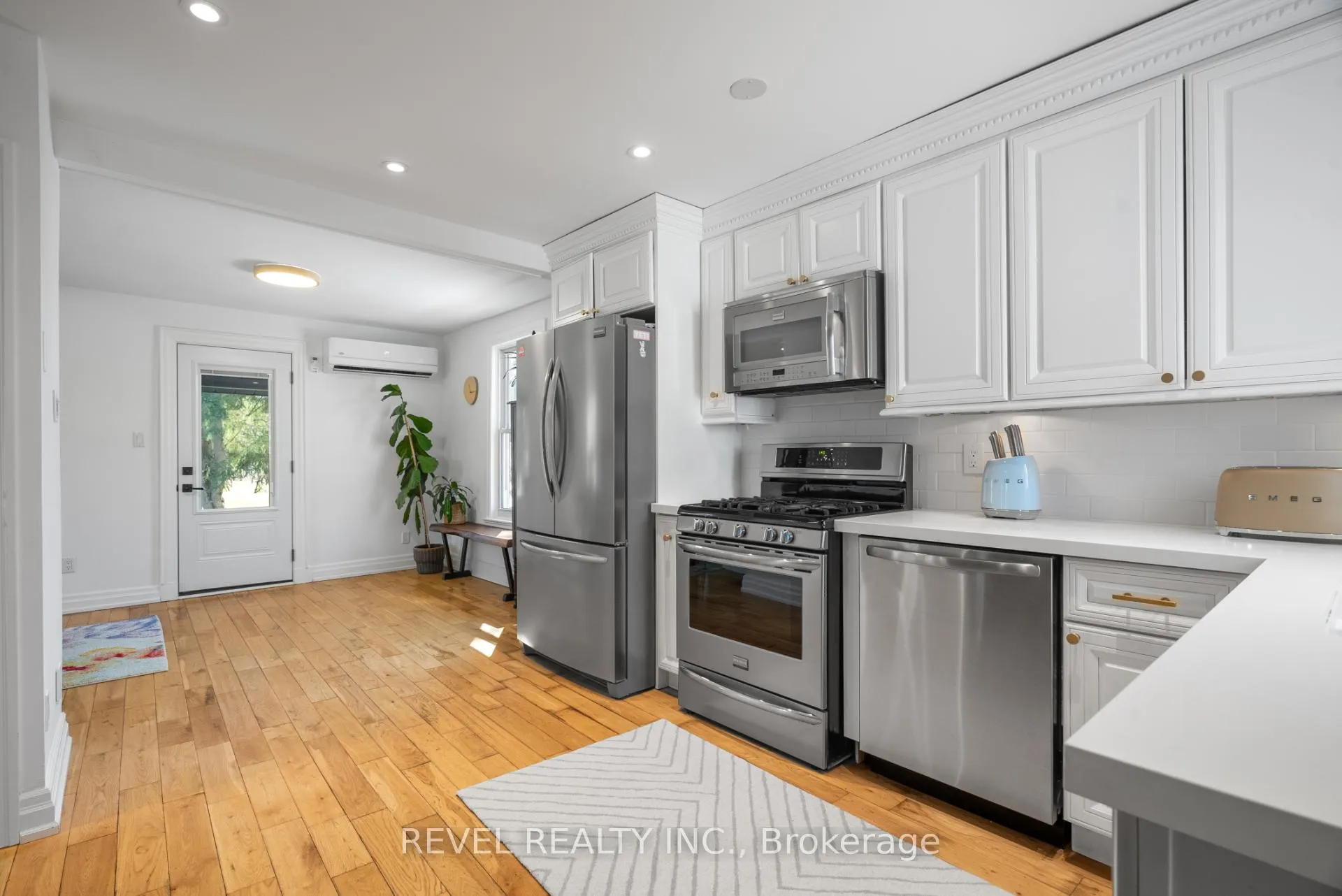 Photo 11 of 1428 Mill Street, Caledon, Cheltenham — HOMEH