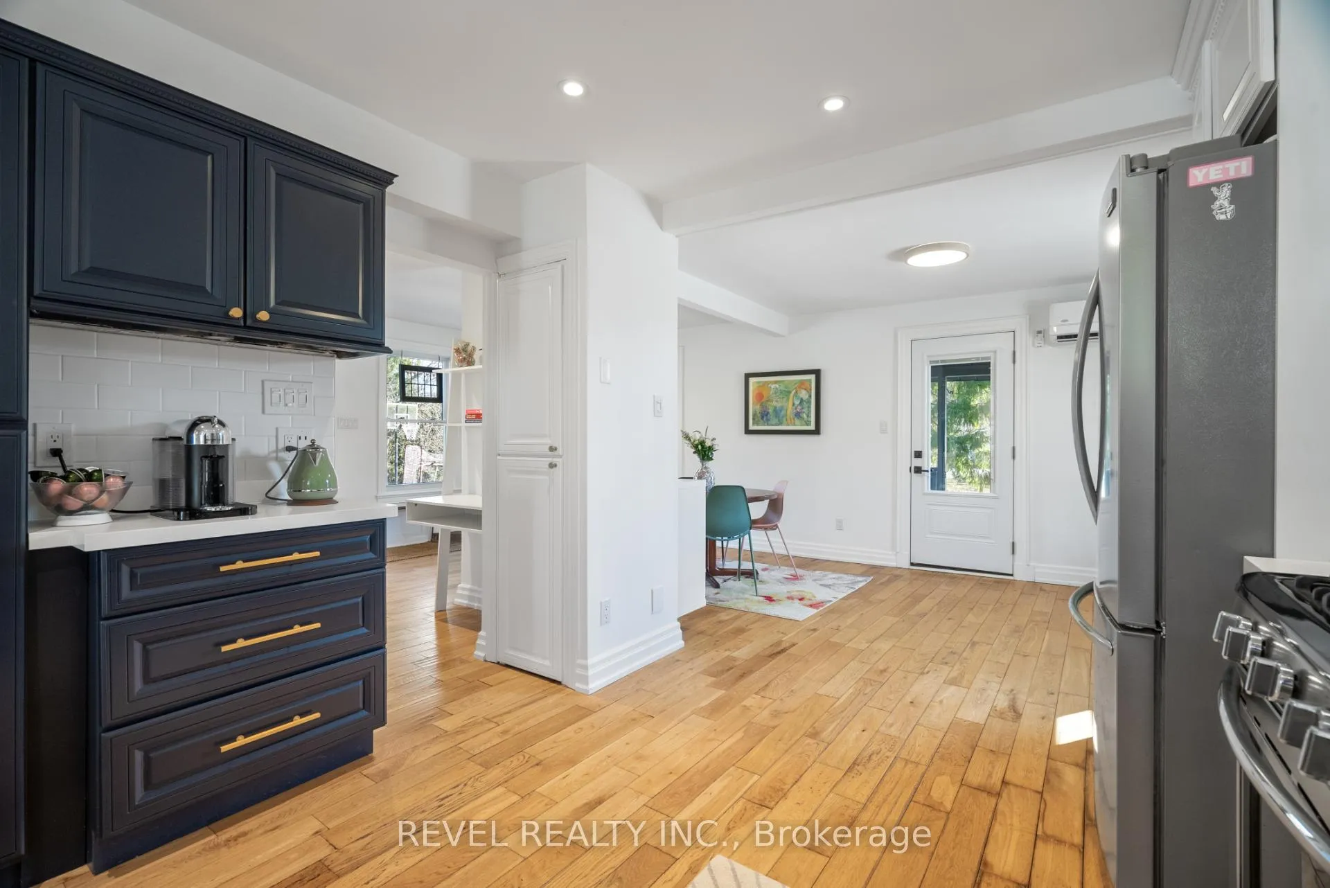 Photo 12 of 1428 Mill Street, Caledon, Cheltenham — HOMEH