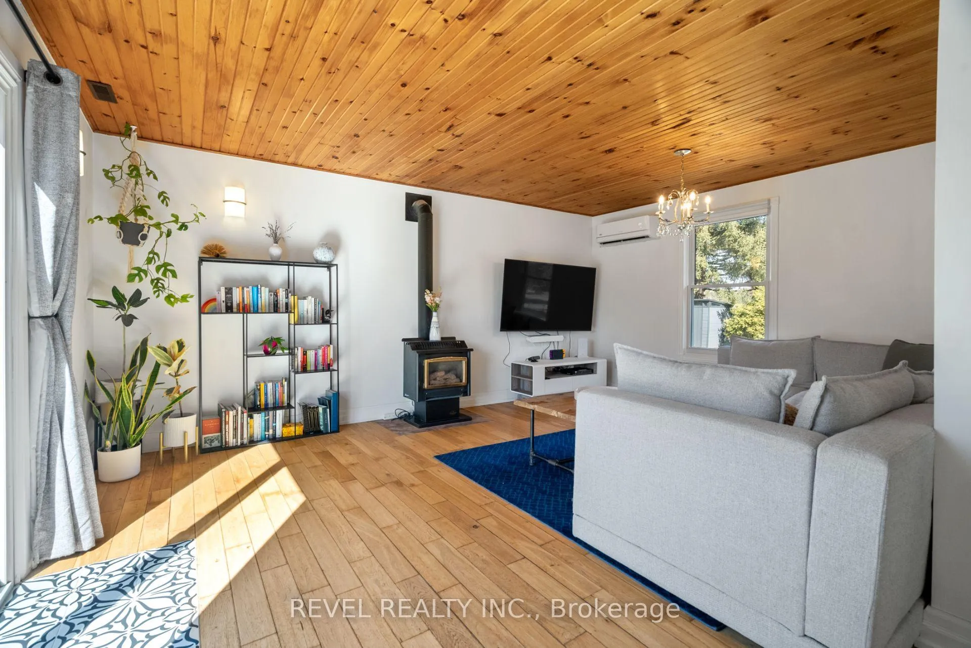Photo 13 of 1428 Mill Street, Caledon, Cheltenham — HOMEH