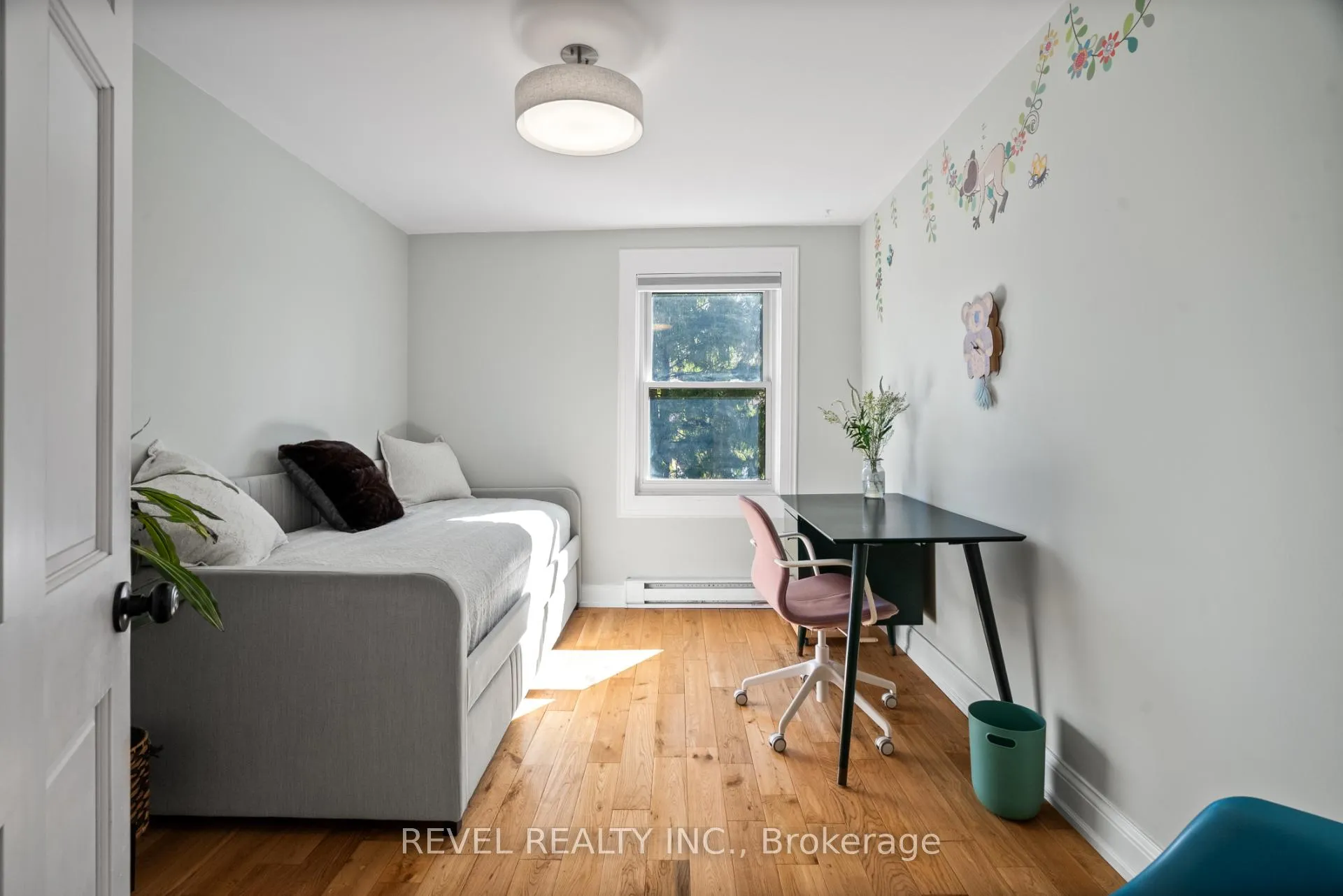 Photo 25 of 1428 Mill Street, Caledon, Cheltenham — HOMEH