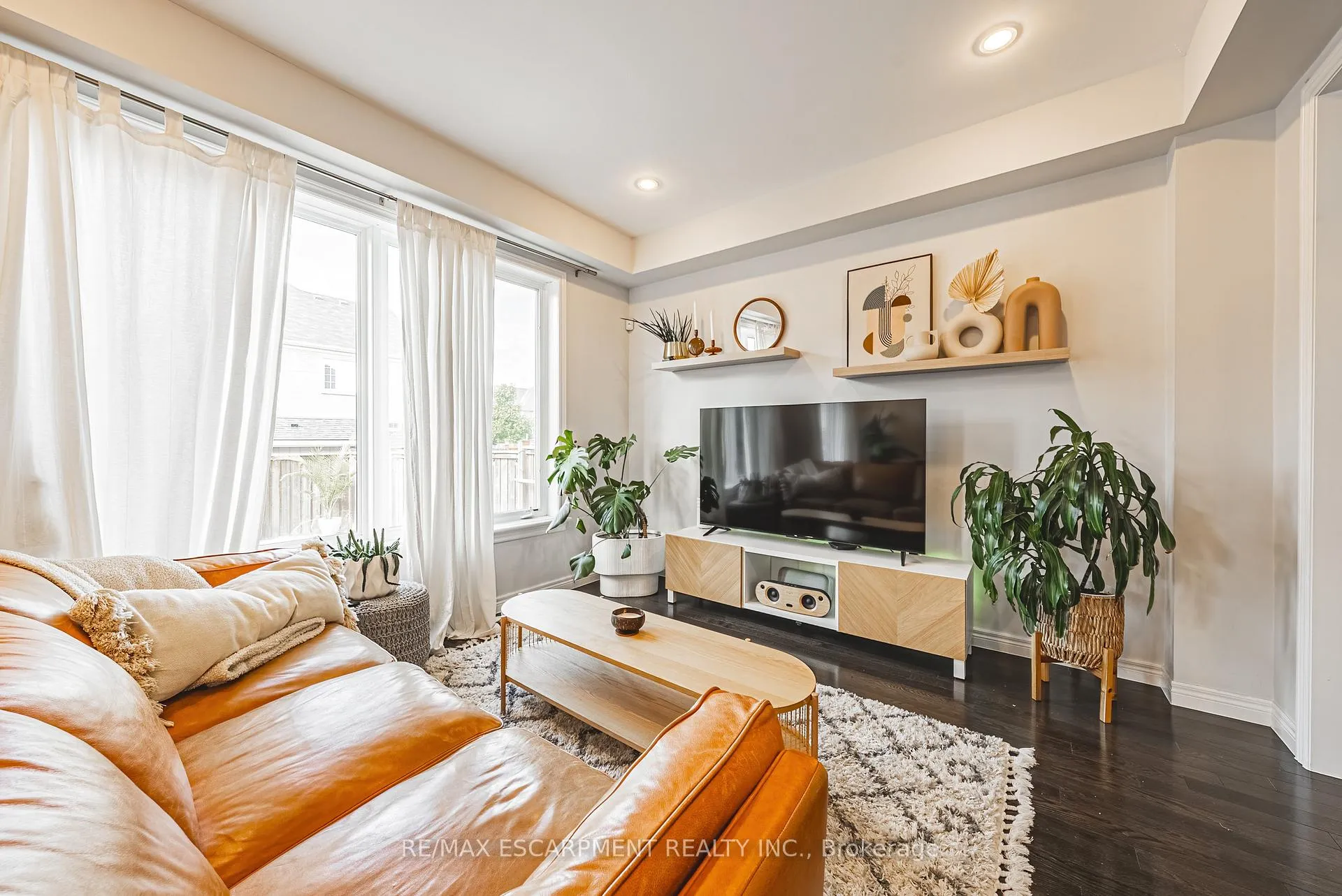 Photo 10 of 8 Matteo Trail, Hamilton, Sheldon — HOMEH