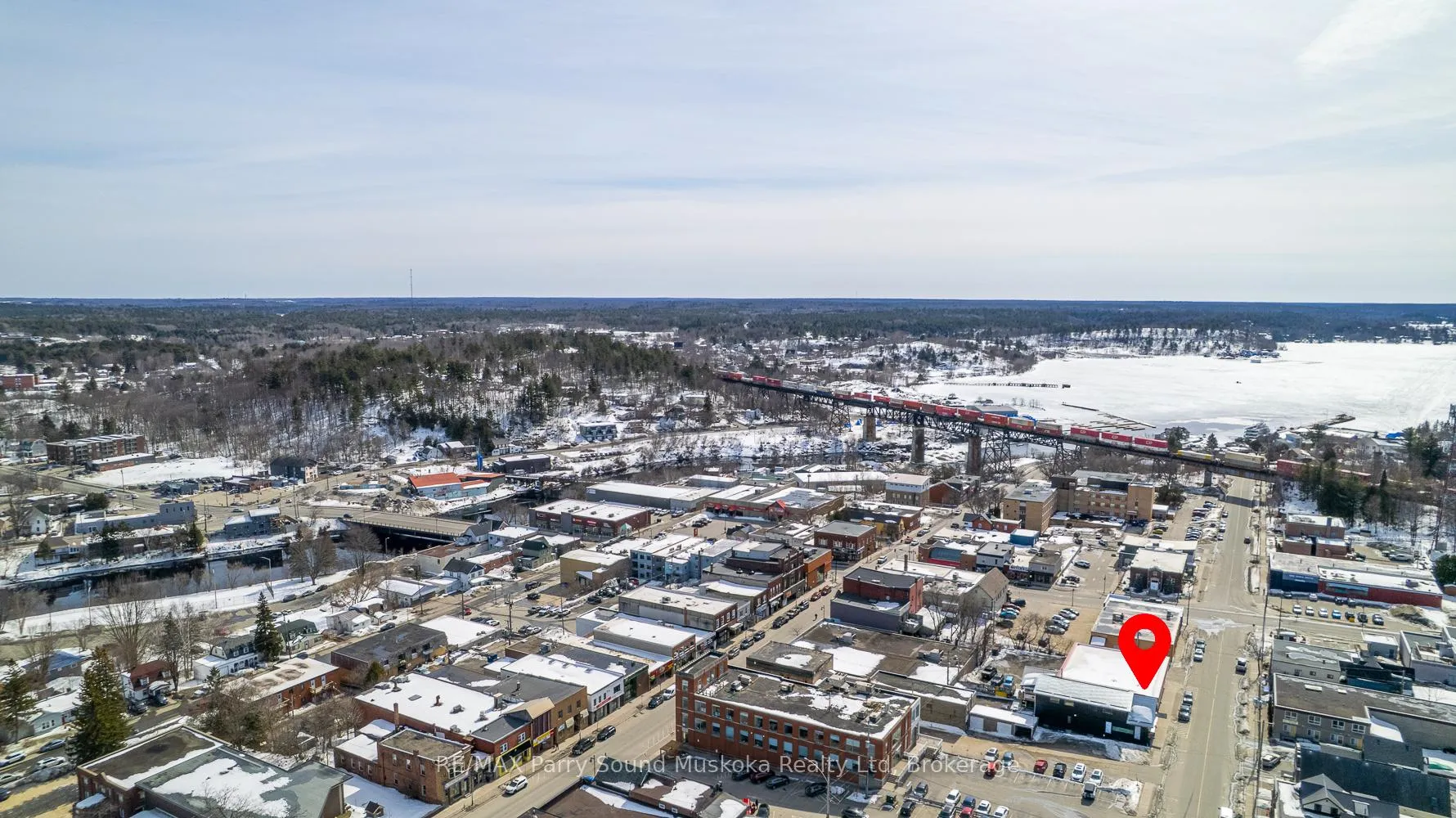 Photo 2 of 47 Gibson Street, Parry Sound — HOMEH