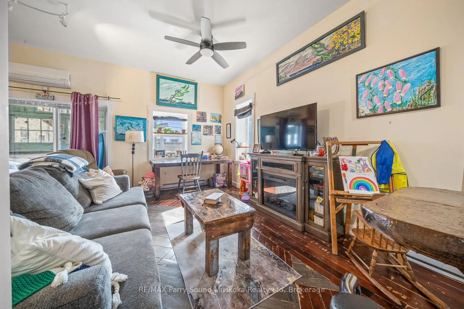 Photo 17 of 47 Gibson Street, Parry Sound — HOMEH