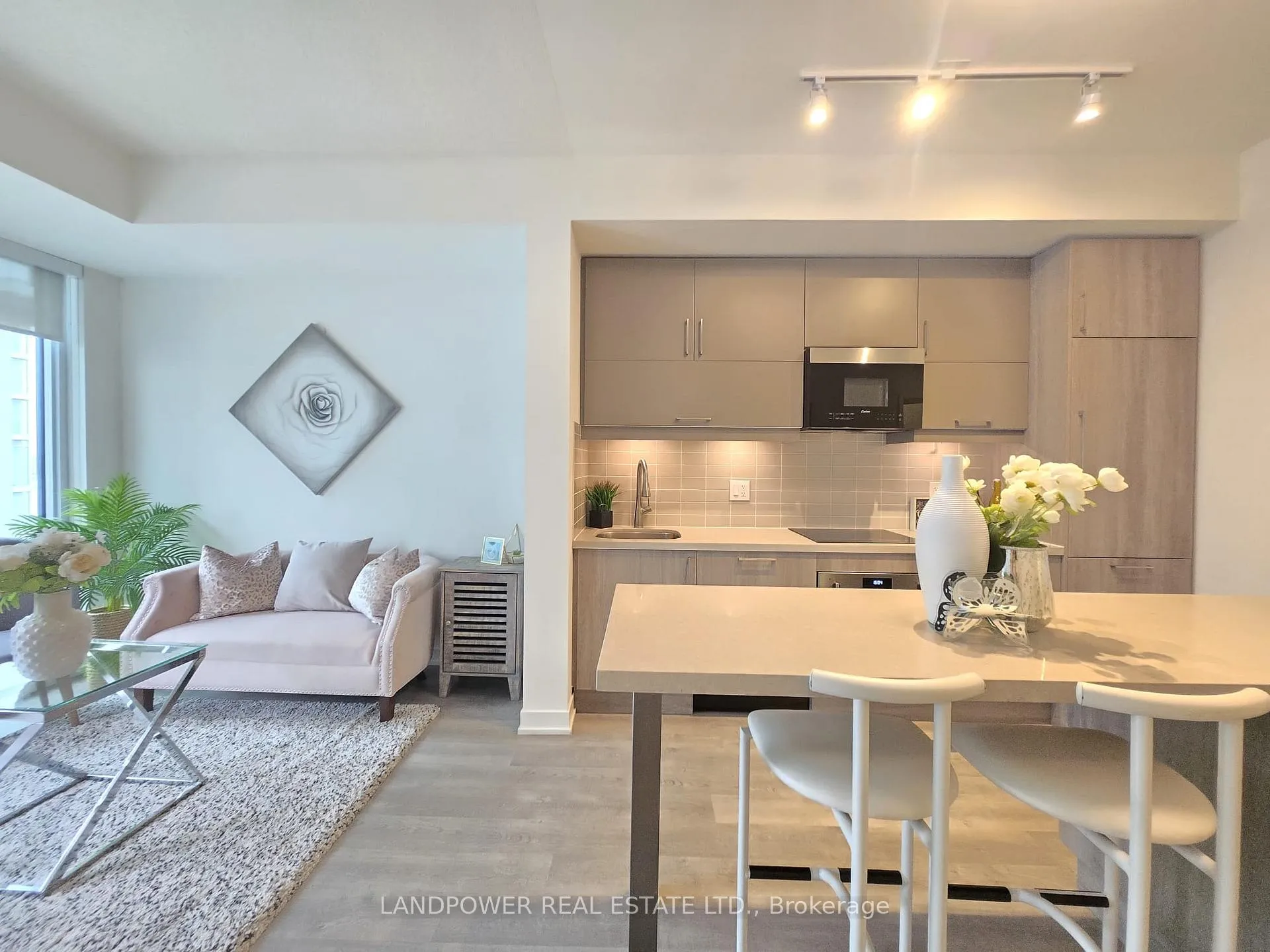 Photo 1 of Unit 614, 8119 Birchmount Road, Markham, Unionville — HOMEH