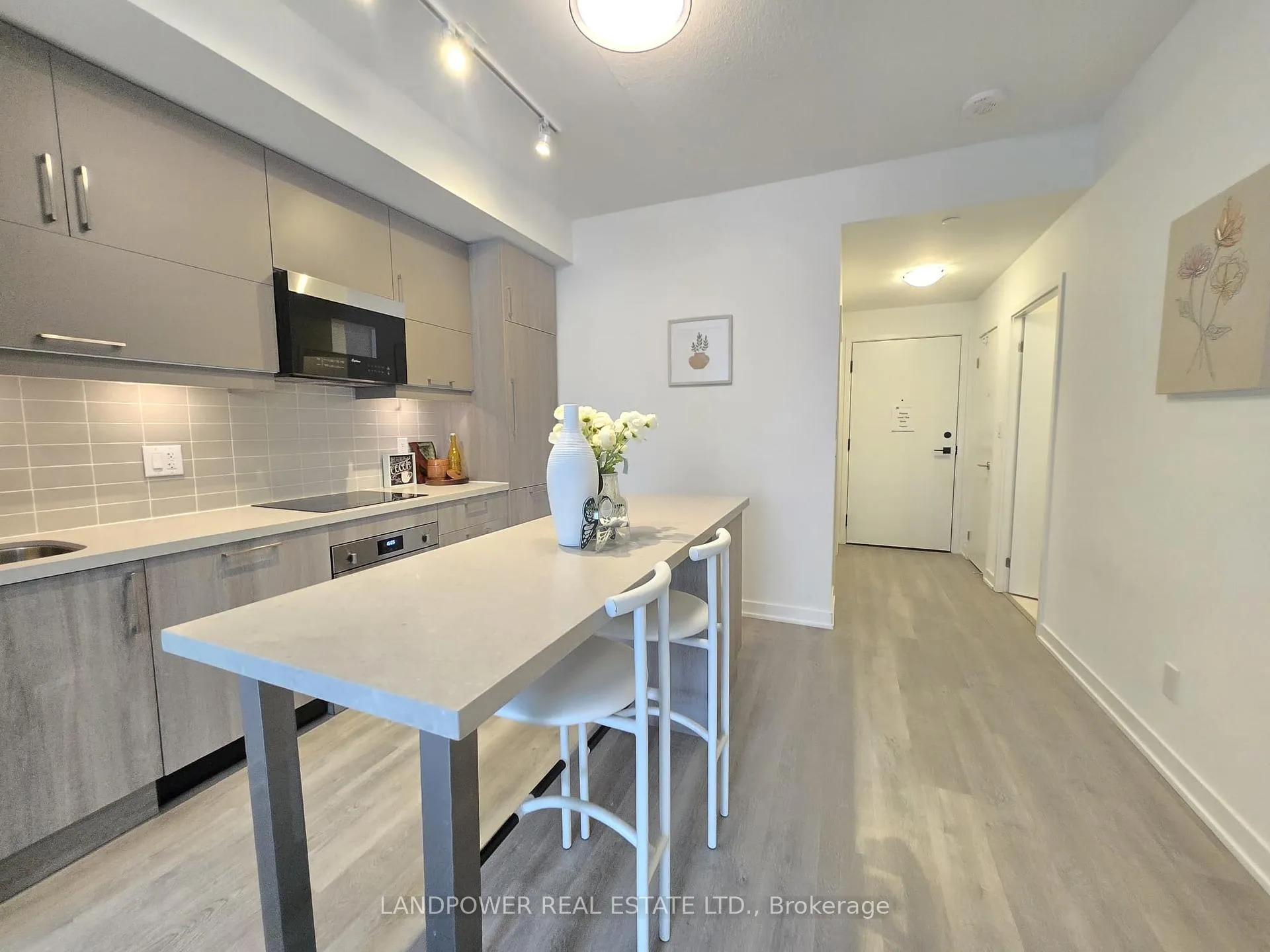 Photo 17 of Unit 614, 8119 Birchmount Road, Markham, Unionville — HOMEH