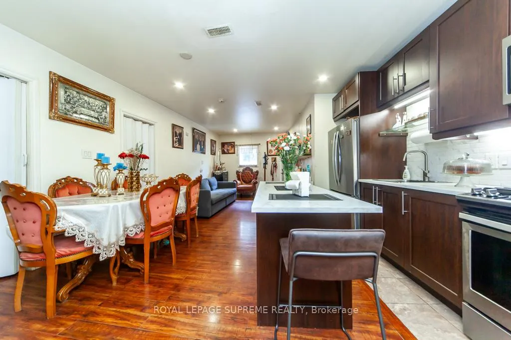 Photo 4 of 529 Rogers Road S, Toronto, Keelesdale-Eglinton West — HOMEH