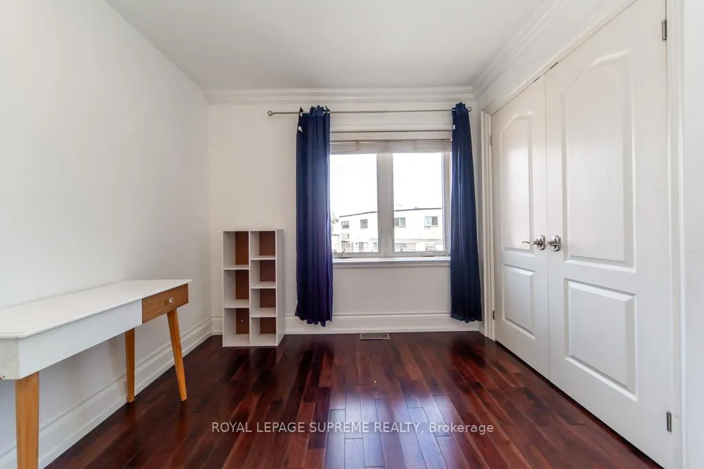 Photo 18 of 529 Rogers Road S, Toronto, Keelesdale-Eglinton West — HOMEH