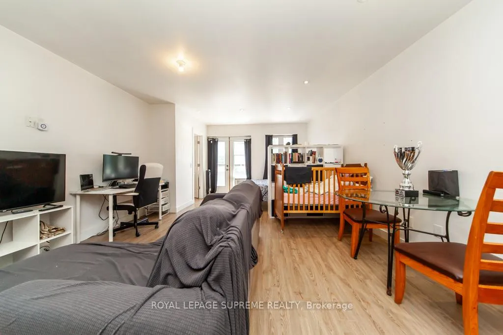 Photo 24 of 529 Rogers Road S, Toronto, Keelesdale-Eglinton West — HOMEH