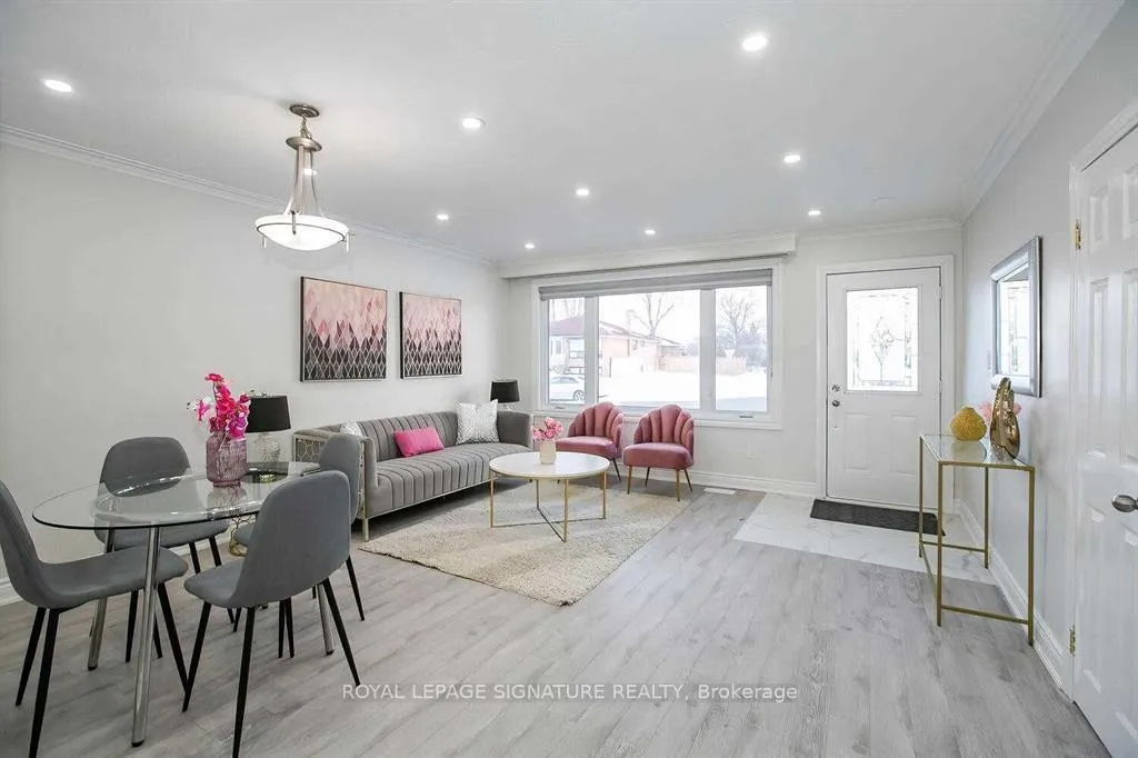 Photo 5 of Unit Upper, 26 Horwood Drive, Brampton, Northwood Park — HOMEH