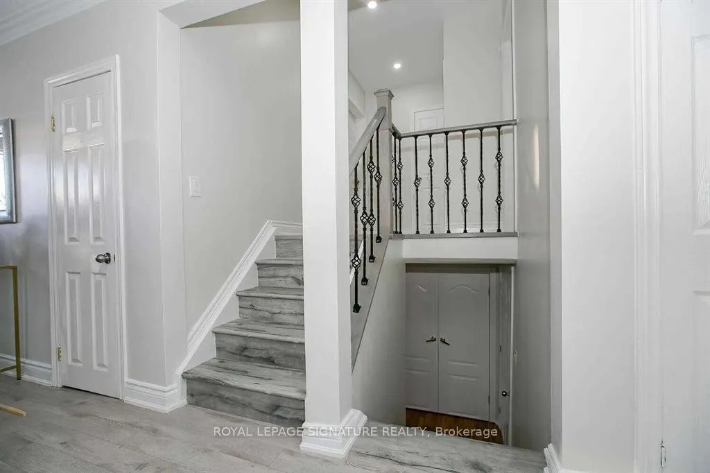 Photo 9 of Unit Upper, 26 Horwood Drive, Brampton, Northwood Park — HOMEH