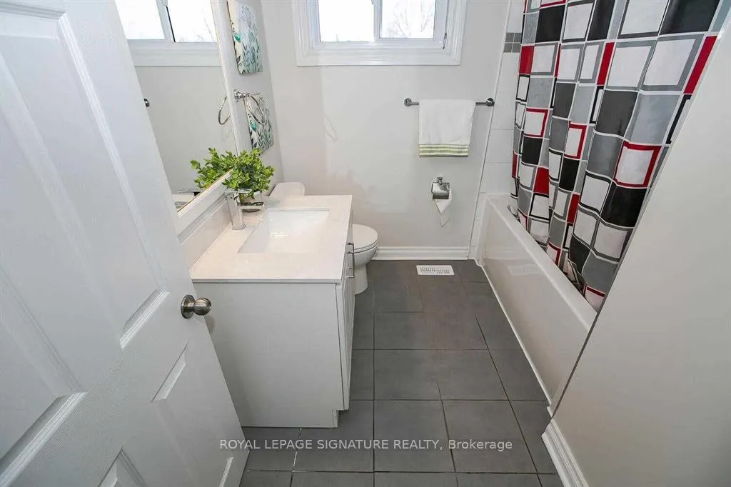 Photo 13 of Unit Upper, 26 Horwood Drive, Brampton, Northwood Park — HOMEH