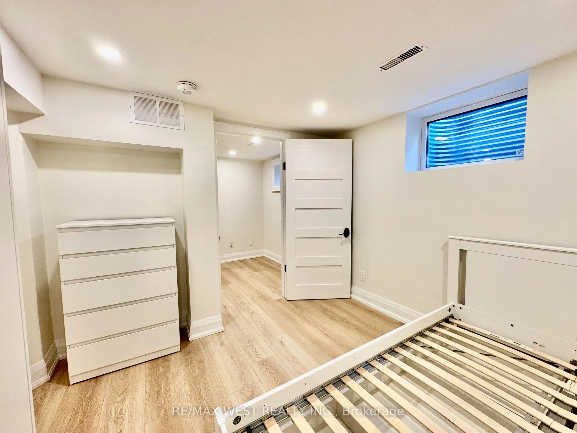 Photo 9 of Unit Basement, 2 Wichey Road, Scarborough, Centennial Scarborough — HOMEH