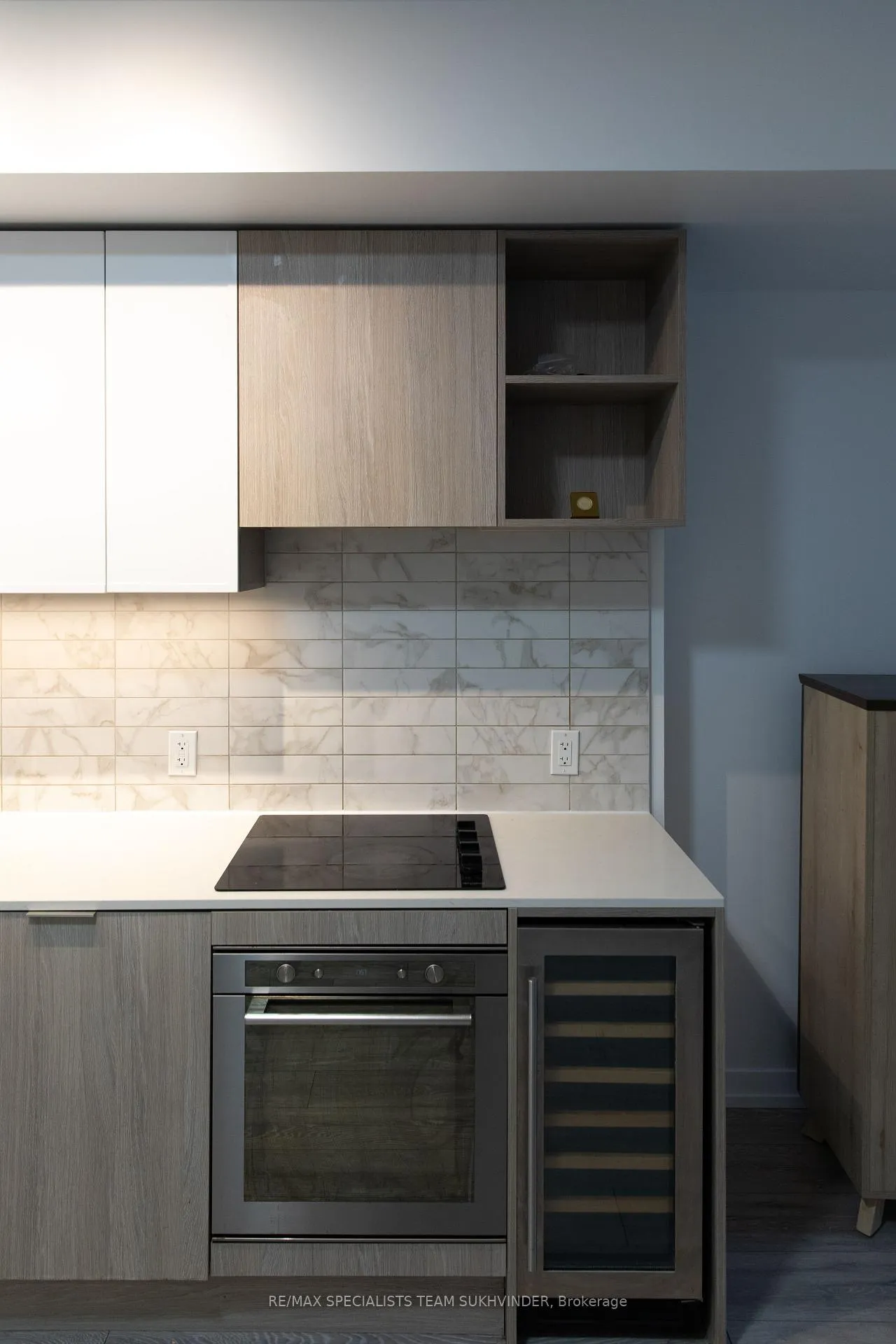 Photo 5 of Unit 637, 2020 Bathurst Street, Toronto, Humewood-Cedarvale — HOMEH
