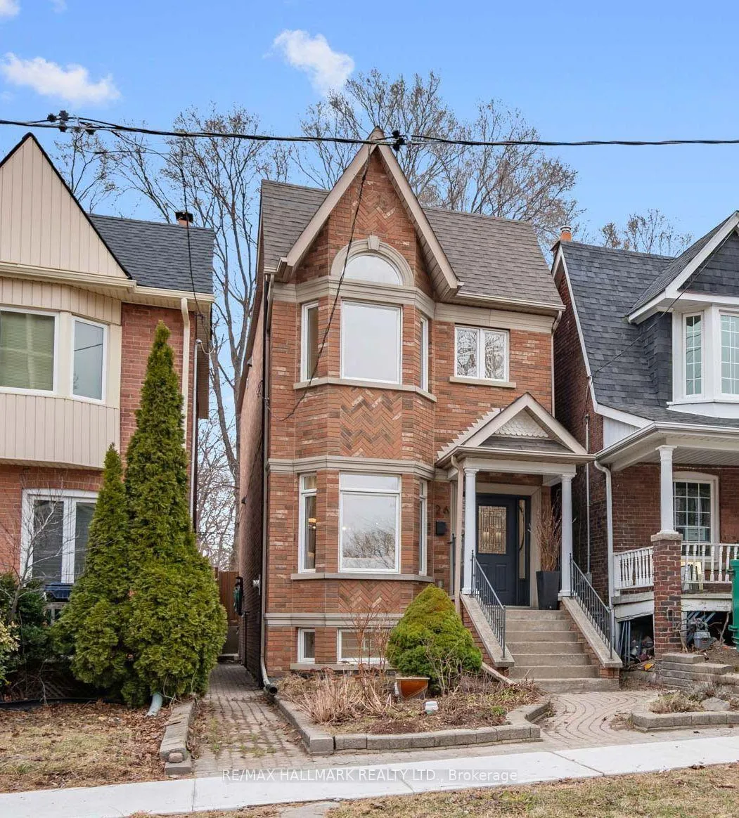 Front of 26 Eastmount Avenue