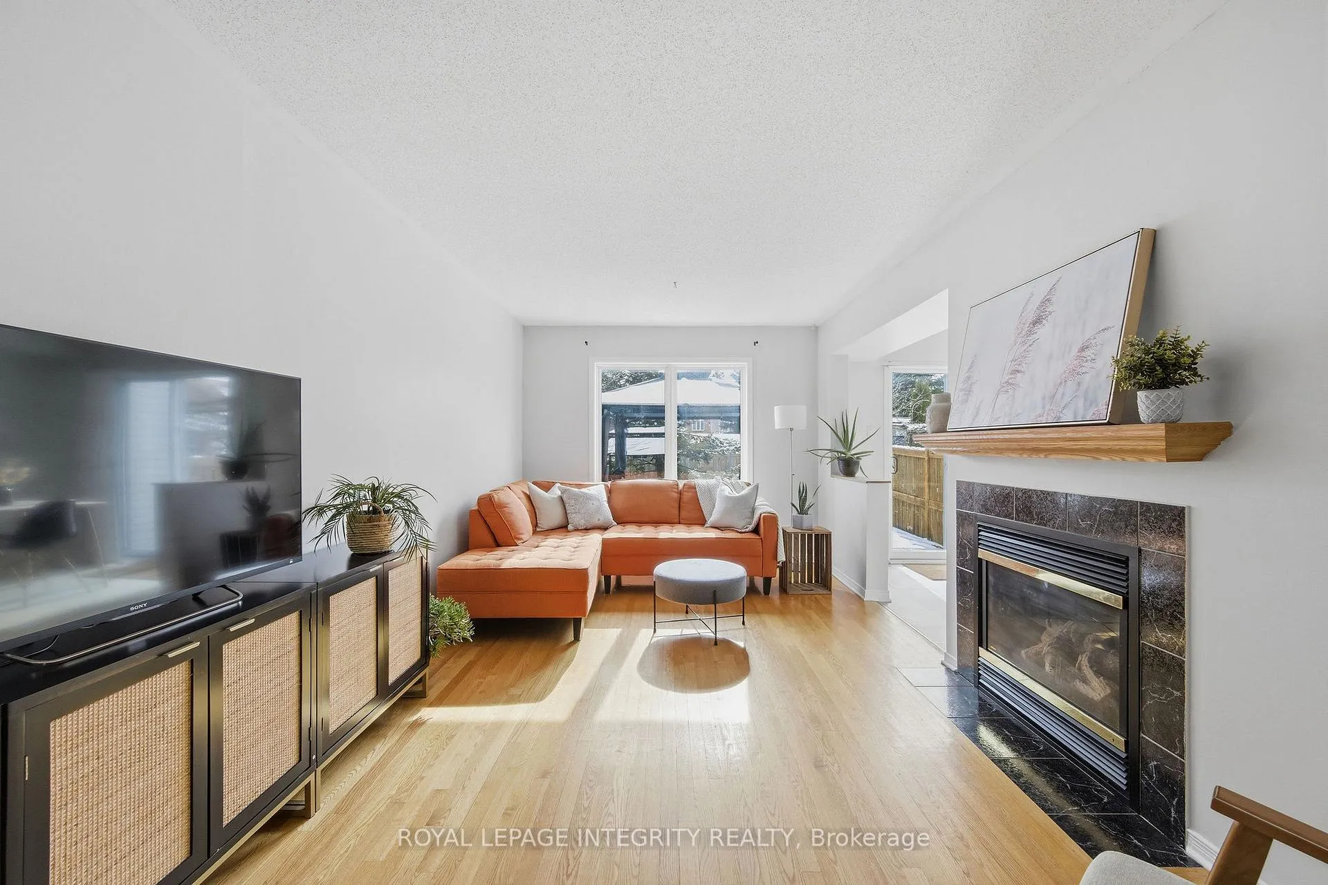 Photo 7 of 4 Binbury Way, Ottawa, Hunt Club Park/Greenboro — HOMEH