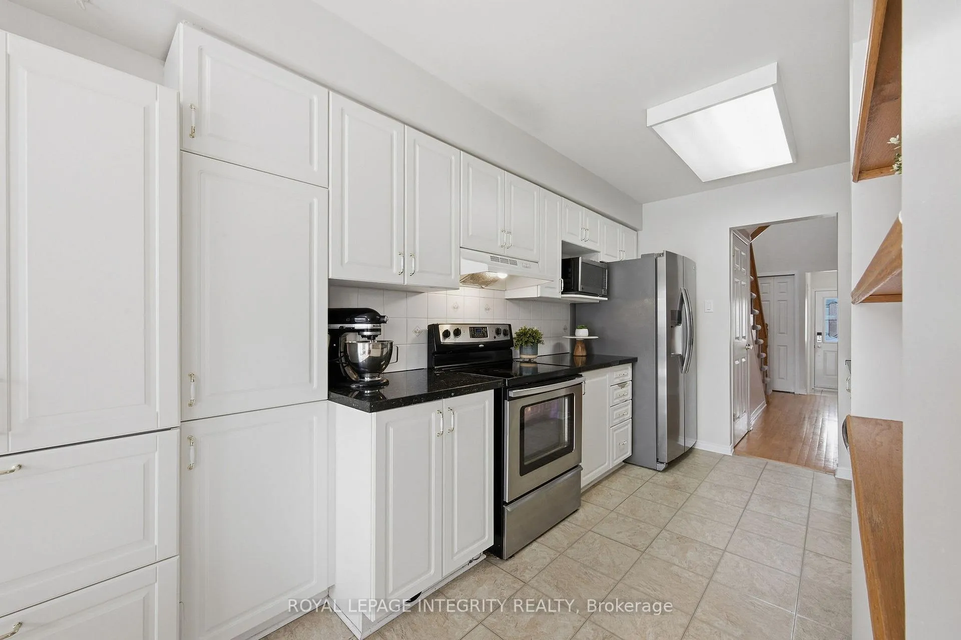 Photo 19 of 4 Binbury Way, Ottawa, Hunt Club Park/Greenboro — HOMEH