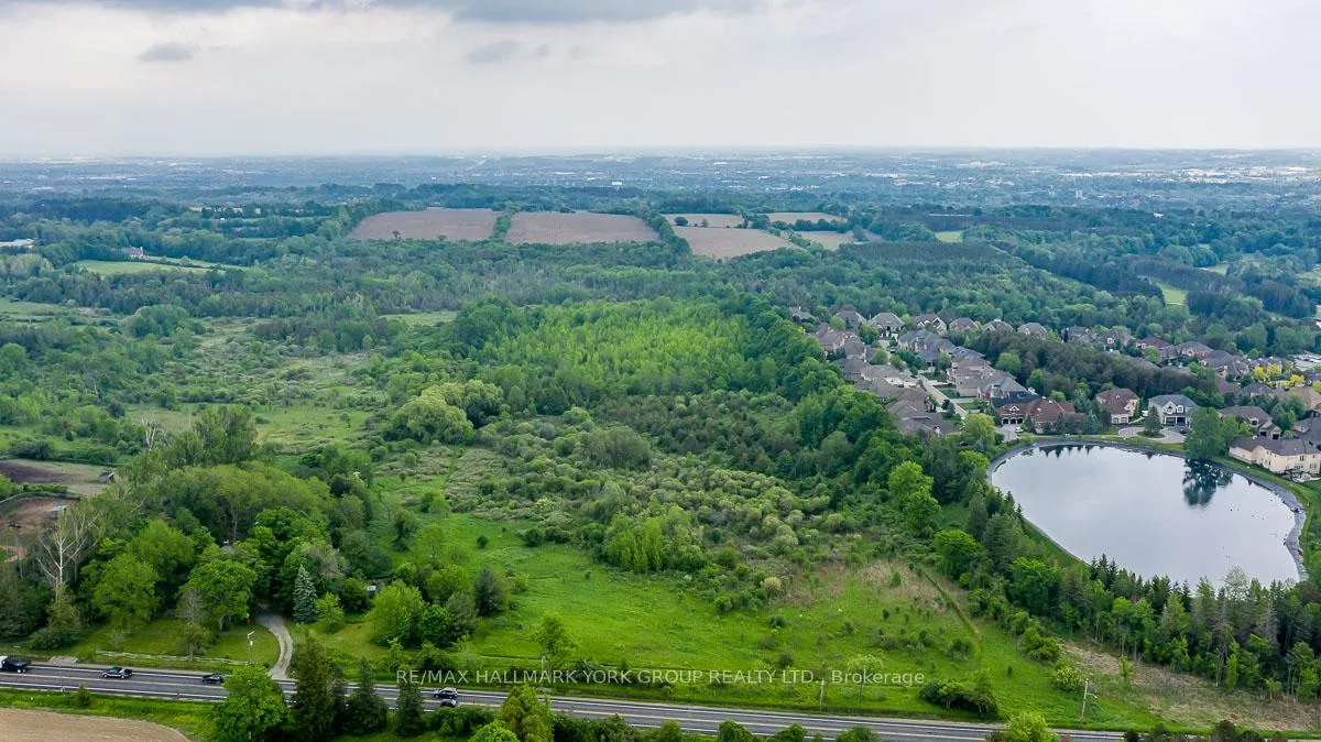 Photo 6 of 15763 Dufferin Street, King, Rural King — HOMEH