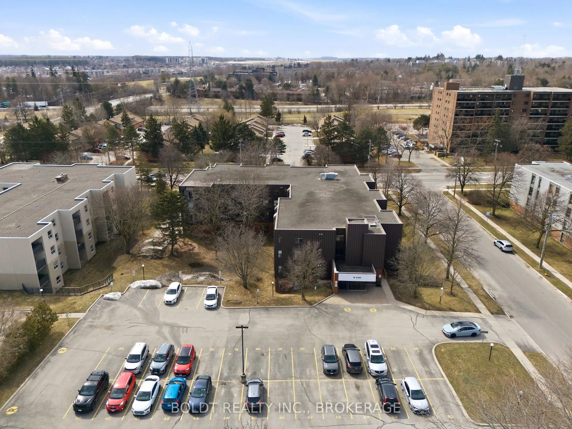 Photo 21 of 10 Ajax Street, Guelph, Junction/Onward Willow — HOMEH