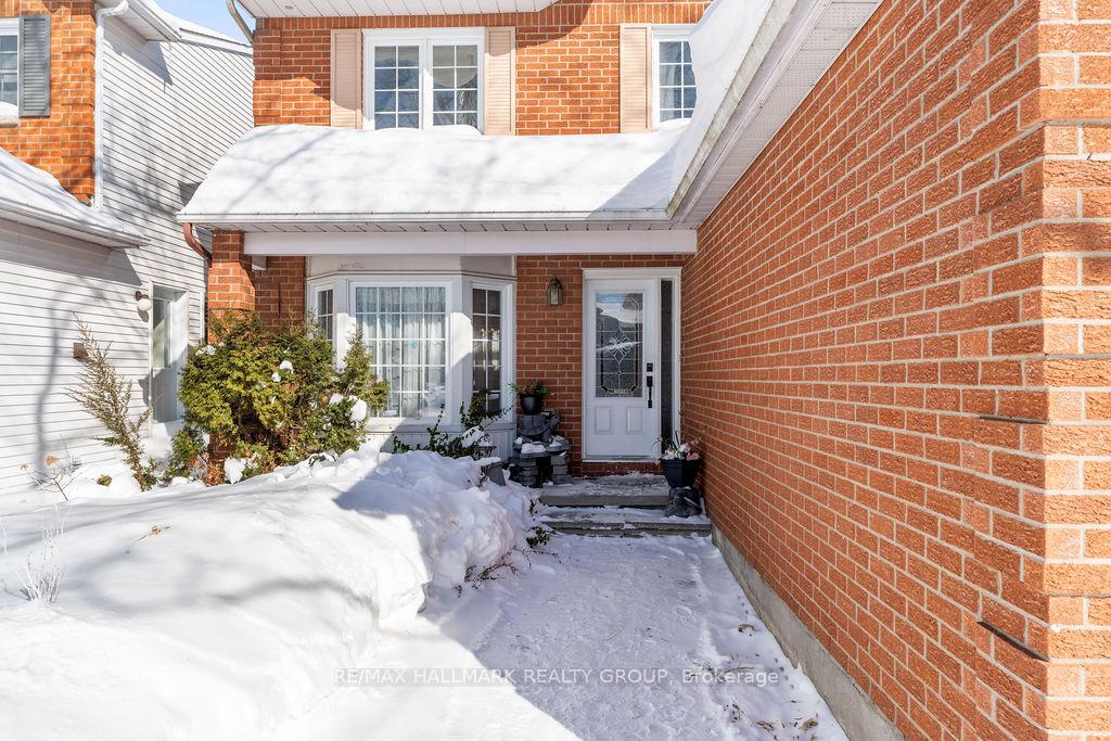 Photo 2 of 23 Pittaway Avenue, Ottawa, Hunt Club Park — HOMEH