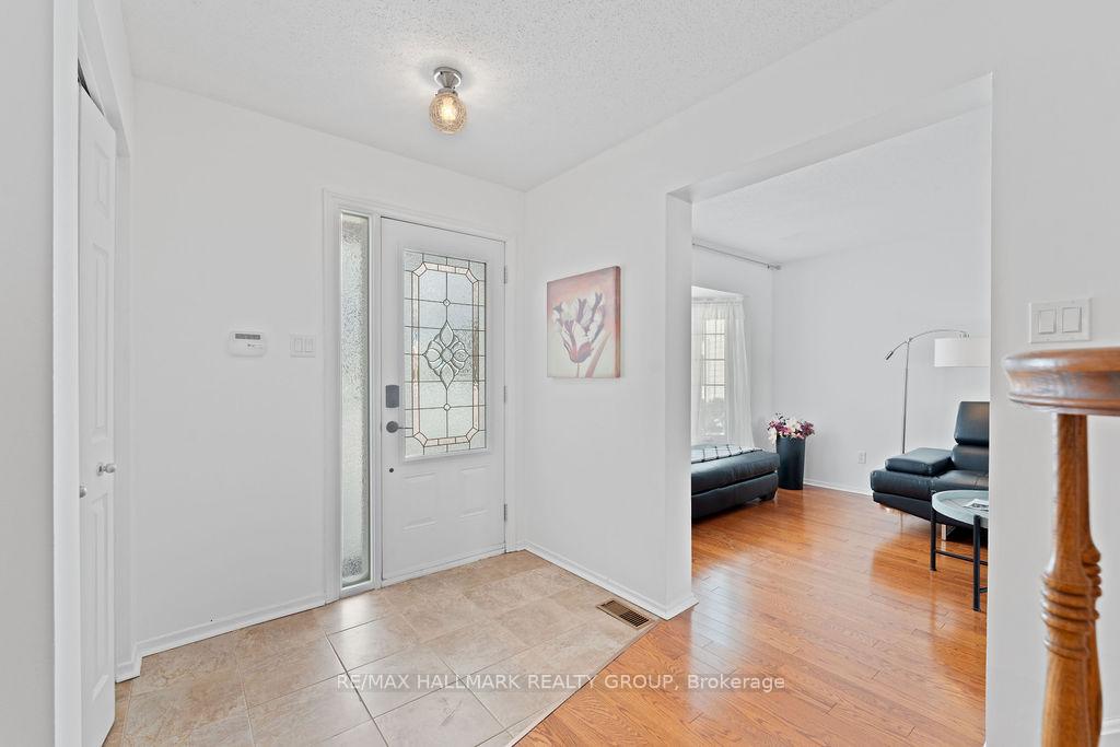 Photo 3 of 23 Pittaway Avenue, Ottawa, Hunt Club Park — HOMEH