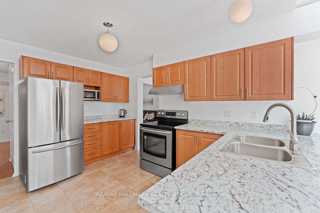 Photo 7 of 23 Pittaway Avenue, Ottawa, Hunt Club Park — HOMEH