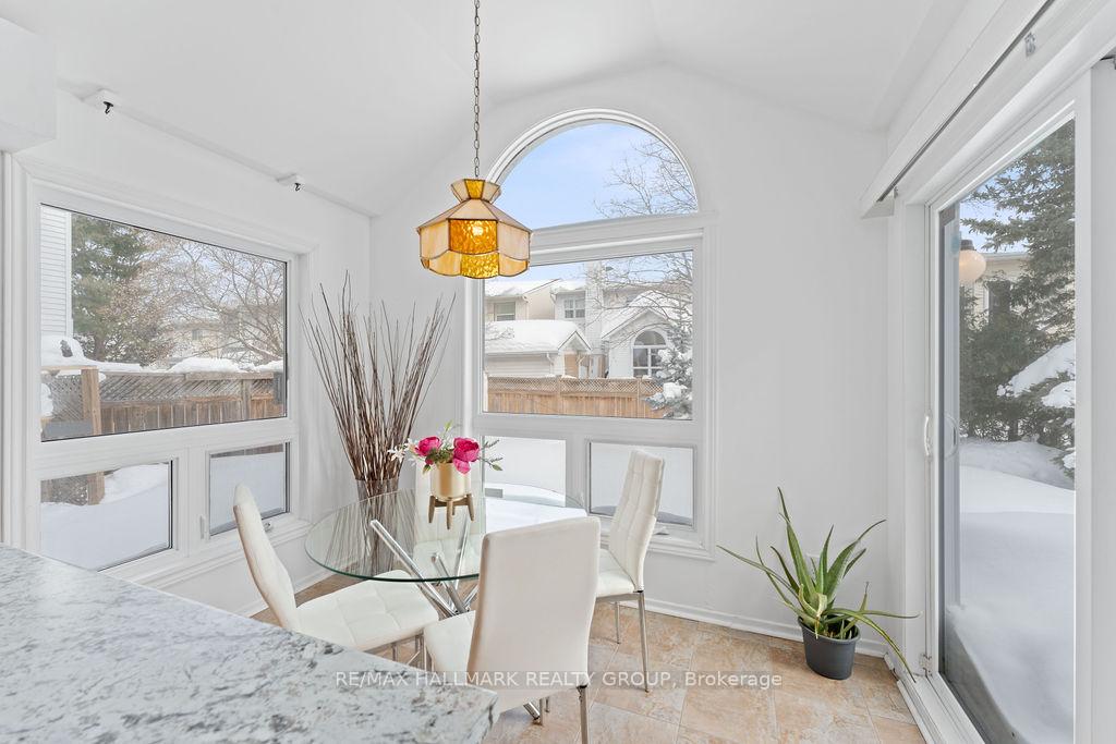 Photo 10 of 23 Pittaway Avenue, Ottawa, Hunt Club Park — HOMEH
