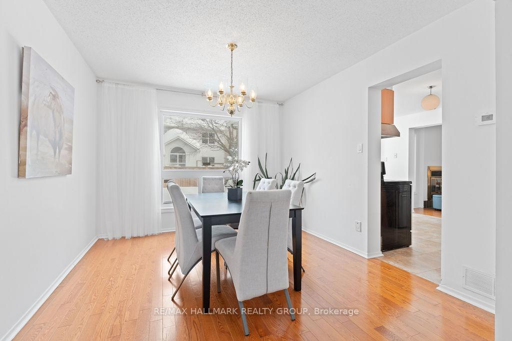 Photo 12 of 23 Pittaway Avenue, Ottawa, Hunt Club Park — HOMEH