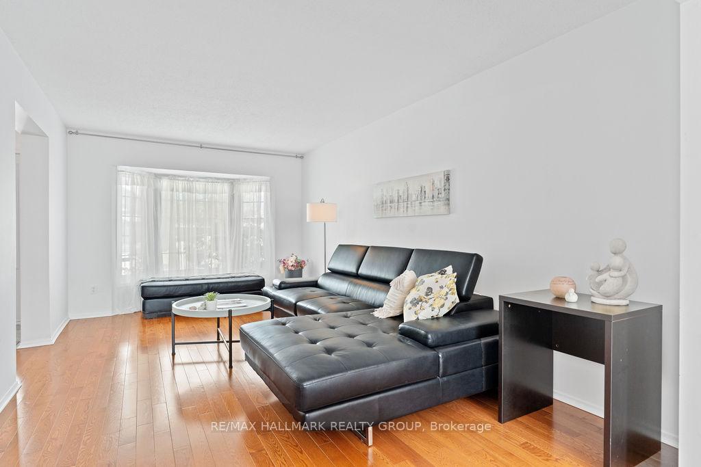 Photo 16 of 23 Pittaway Avenue, Ottawa, Hunt Club Park — HOMEH