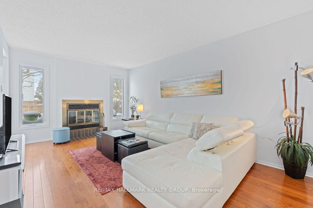 Photo 17 of 23 Pittaway Avenue, Ottawa, Hunt Club Park — HOMEH