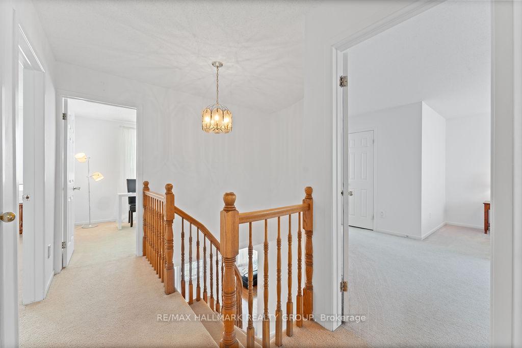 Photo 21 of 23 Pittaway Avenue, Ottawa, Hunt Club Park — HOMEH