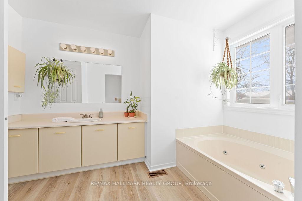 Photo 28 of 23 Pittaway Avenue, Ottawa, Hunt Club Park — HOMEH