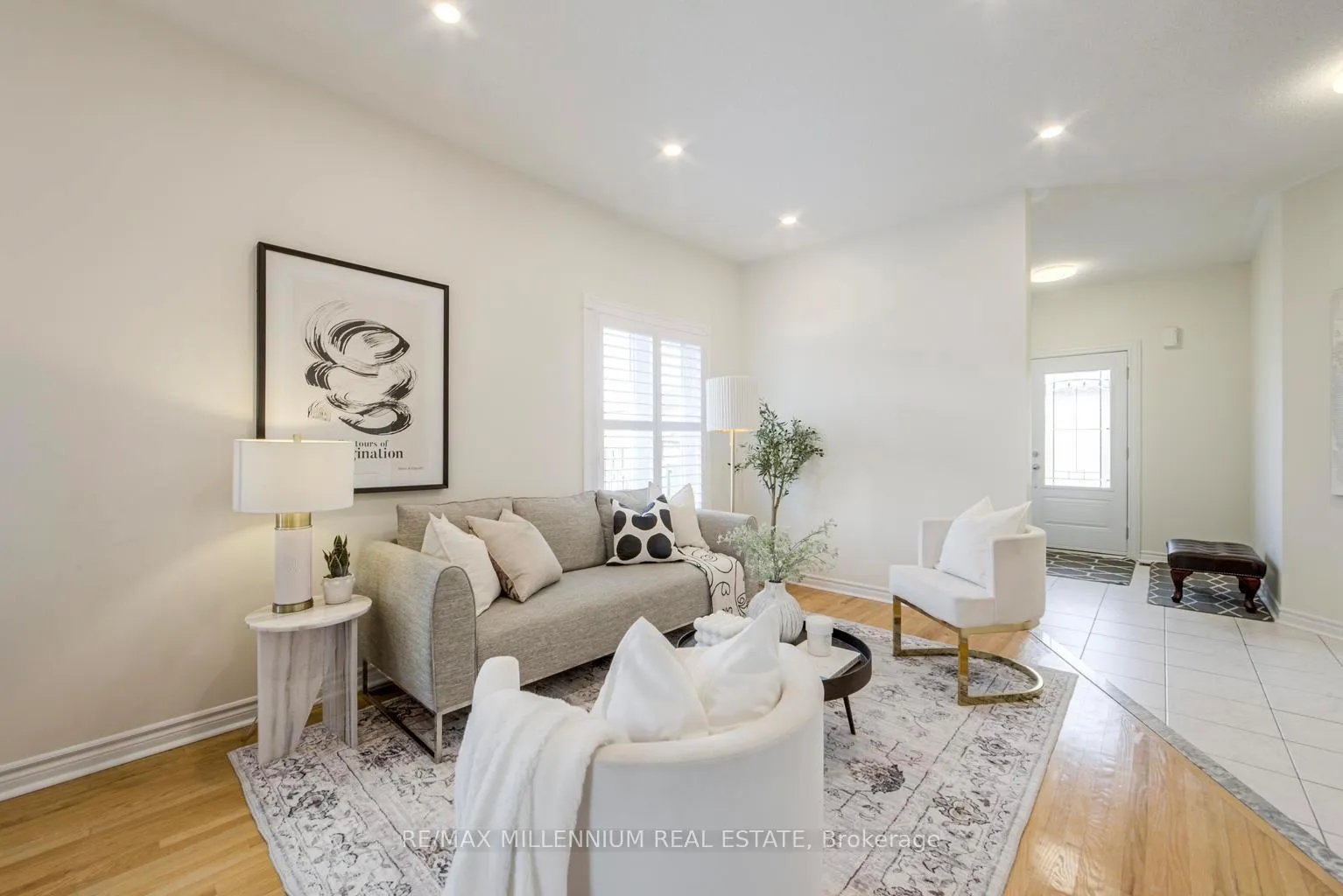 Photo 5 of 163 Golden Avenue, Markham, Middlefield — HOMEH