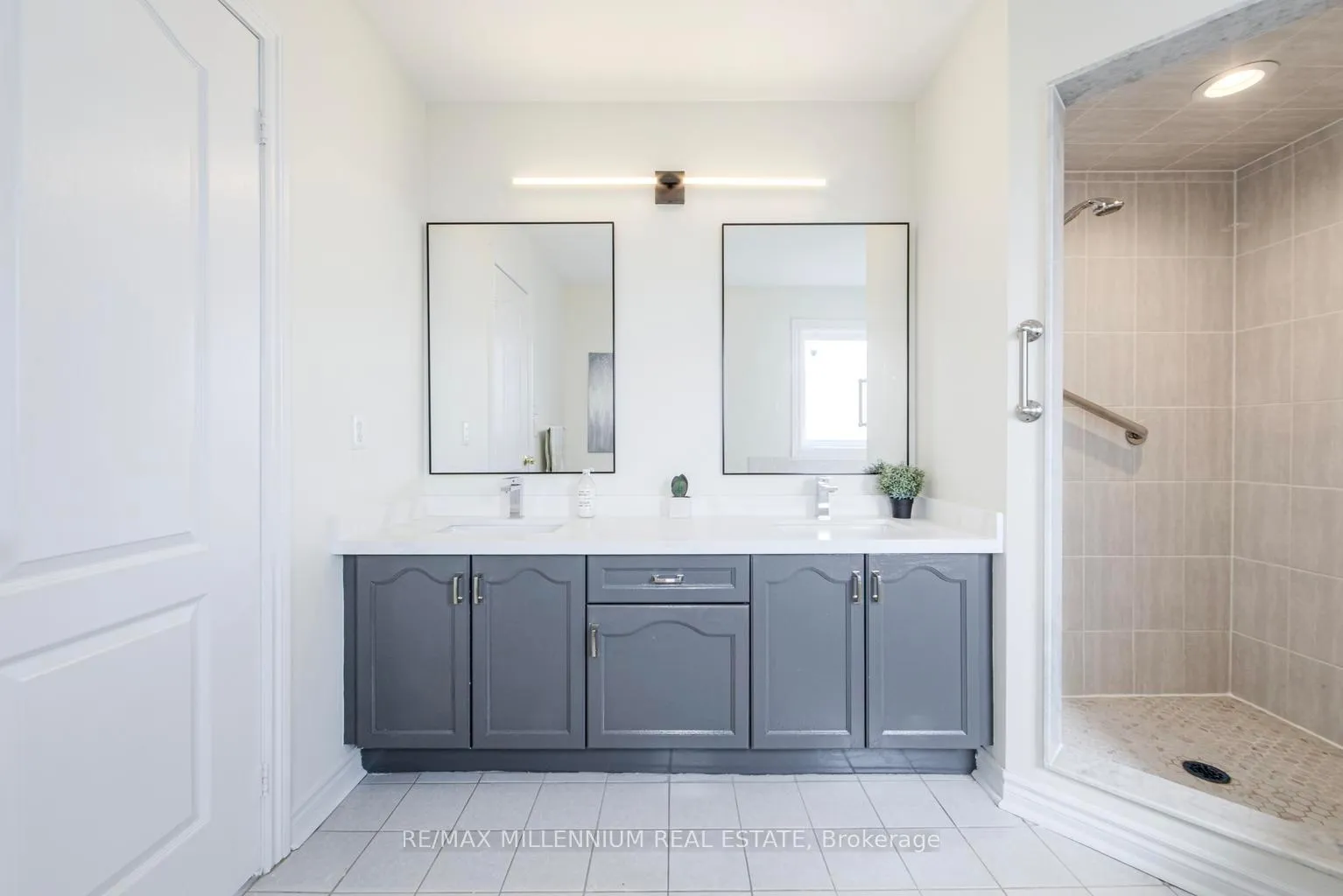 Photo 12 of 163 Golden Avenue, Markham, Middlefield — HOMEH