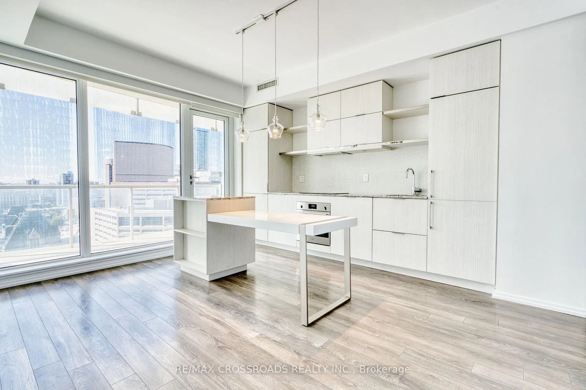 Photo 2 of Unit 1510, 197 Yonge Street, Toronto, Church-Yonge Corridor — HOMEH