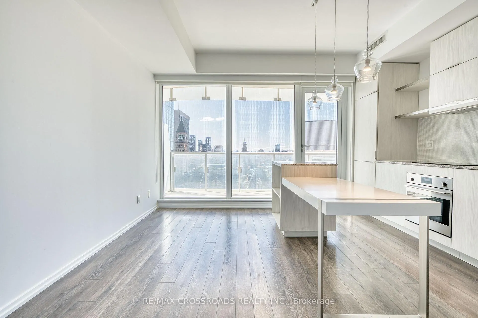 Photo 4 of Unit 1510, 197 Yonge Street, Toronto, Church-Yonge Corridor — HOMEH