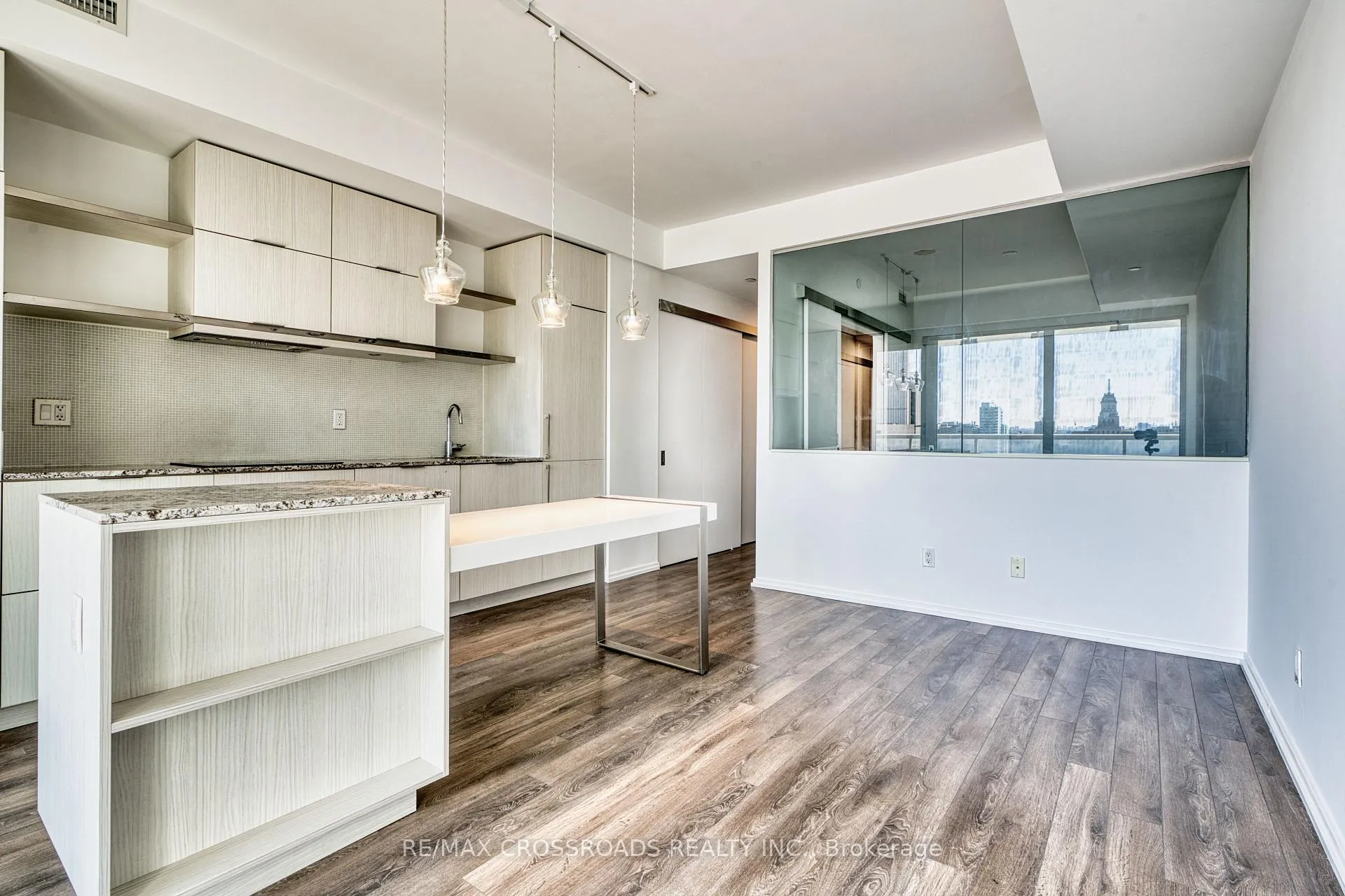 Photo 5 of Unit 1510, 197 Yonge Street, Toronto, Church-Yonge Corridor — HOMEH
