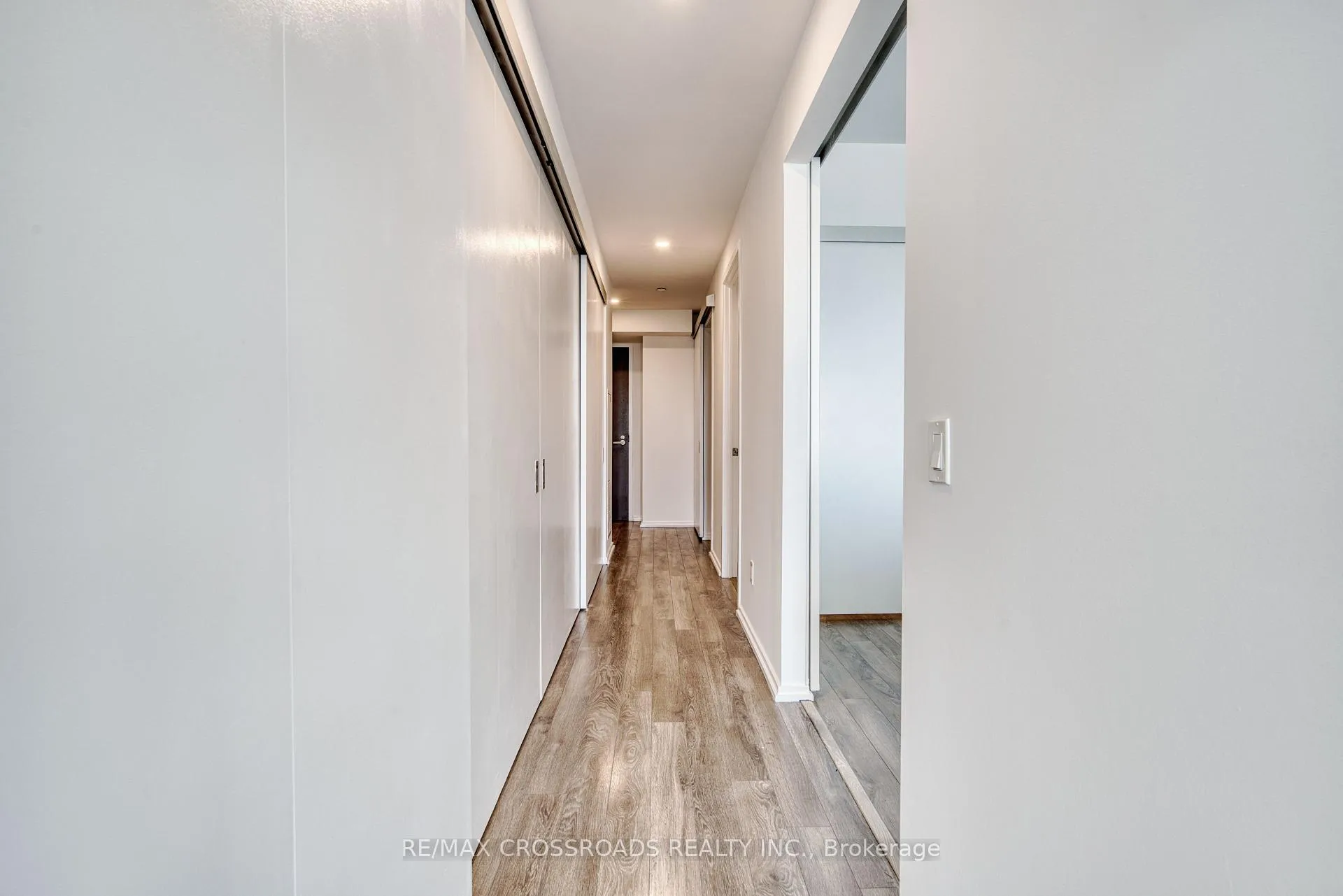 Photo 10 of Unit 1510, 197 Yonge Street, Toronto, Church-Yonge Corridor — HOMEH