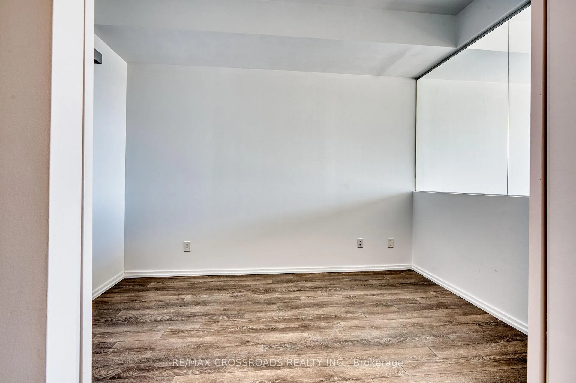 Photo 11 of Unit 1510, 197 Yonge Street, Toronto, Church-Yonge Corridor — HOMEH