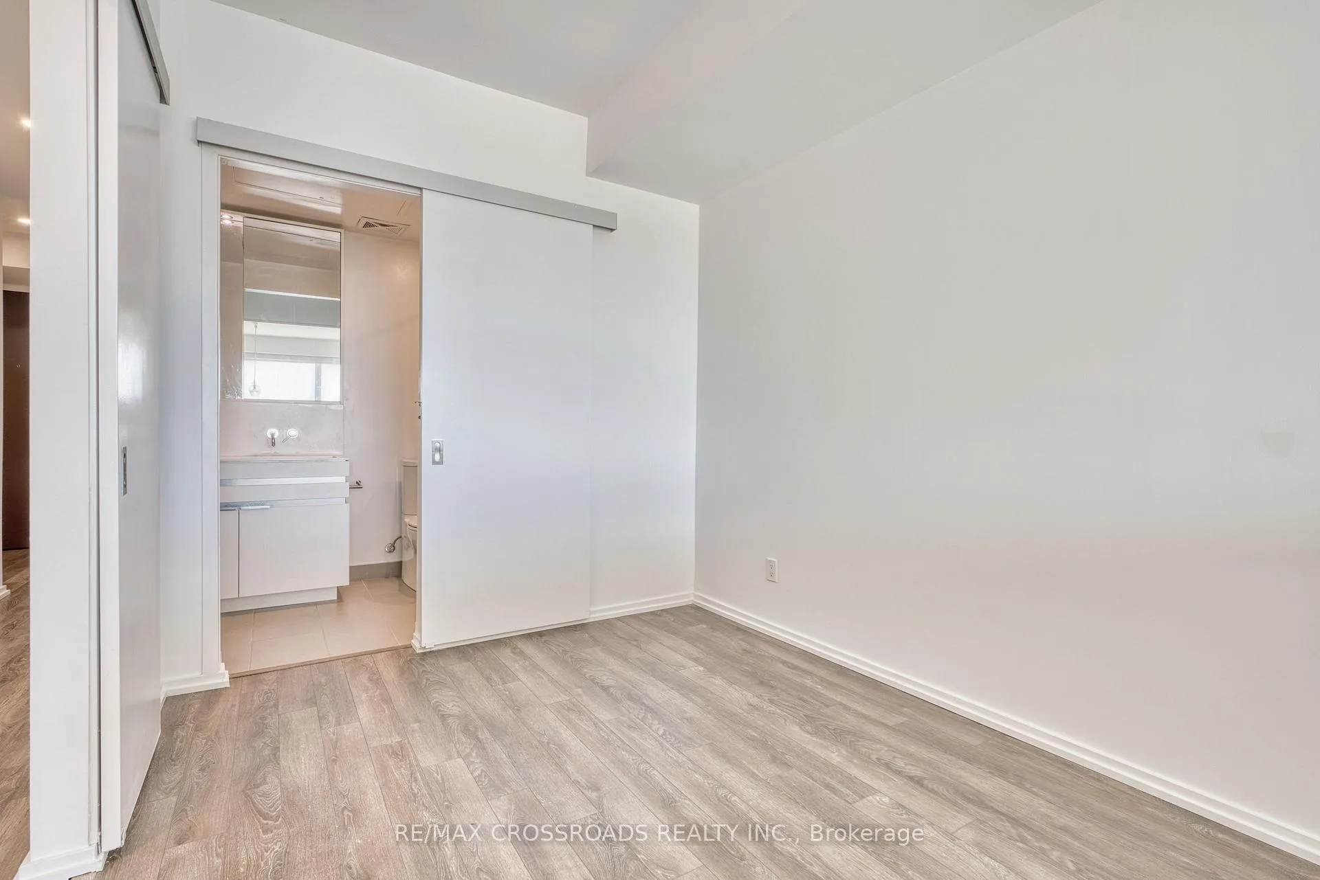 Photo 15 of Unit 1510, 197 Yonge Street, Toronto, Church-Yonge Corridor — HOMEH