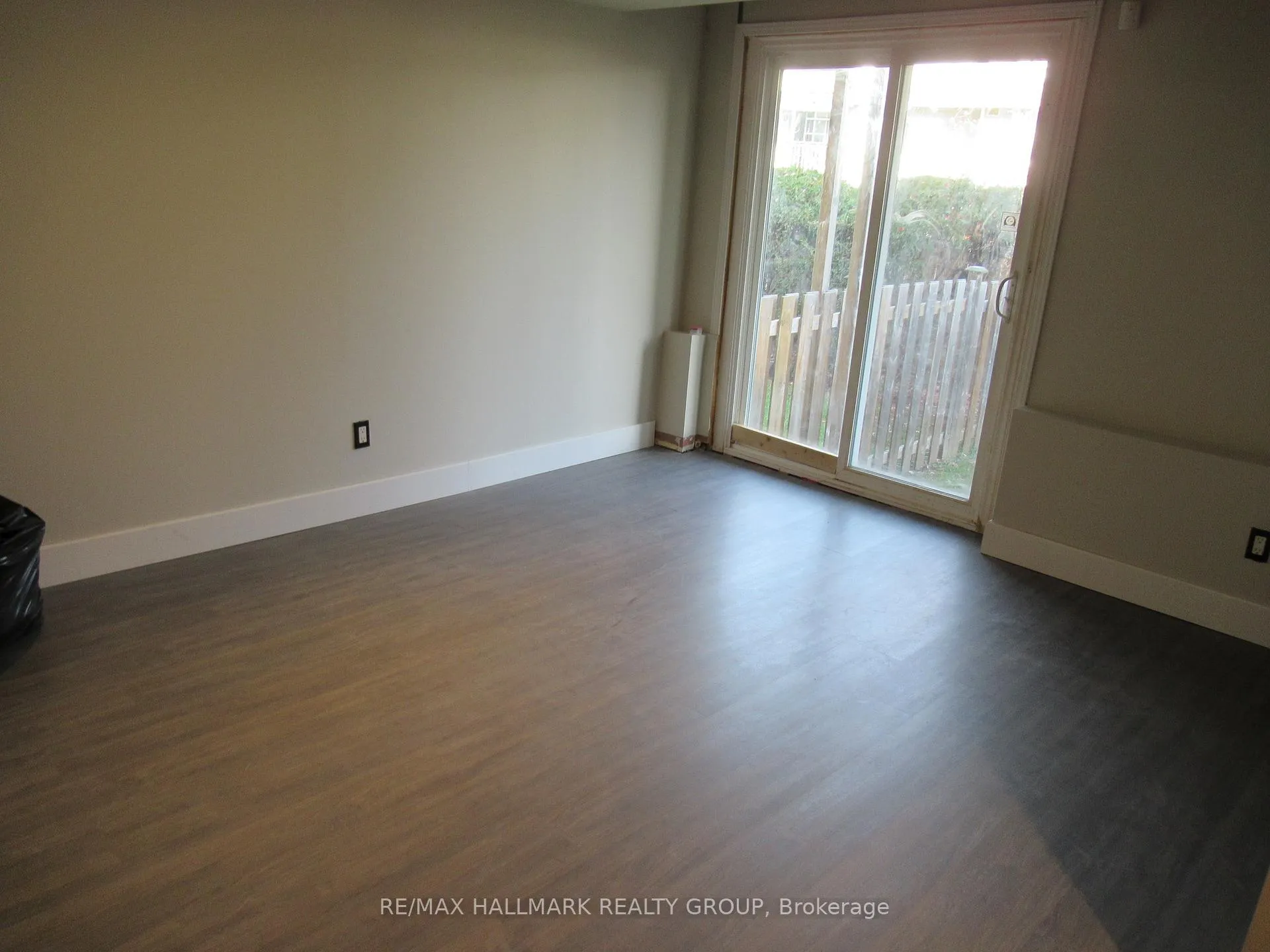 Photo 3 of 81 Lightfoot Place, Ottawa, Kanata - Katimavik — HOMEH